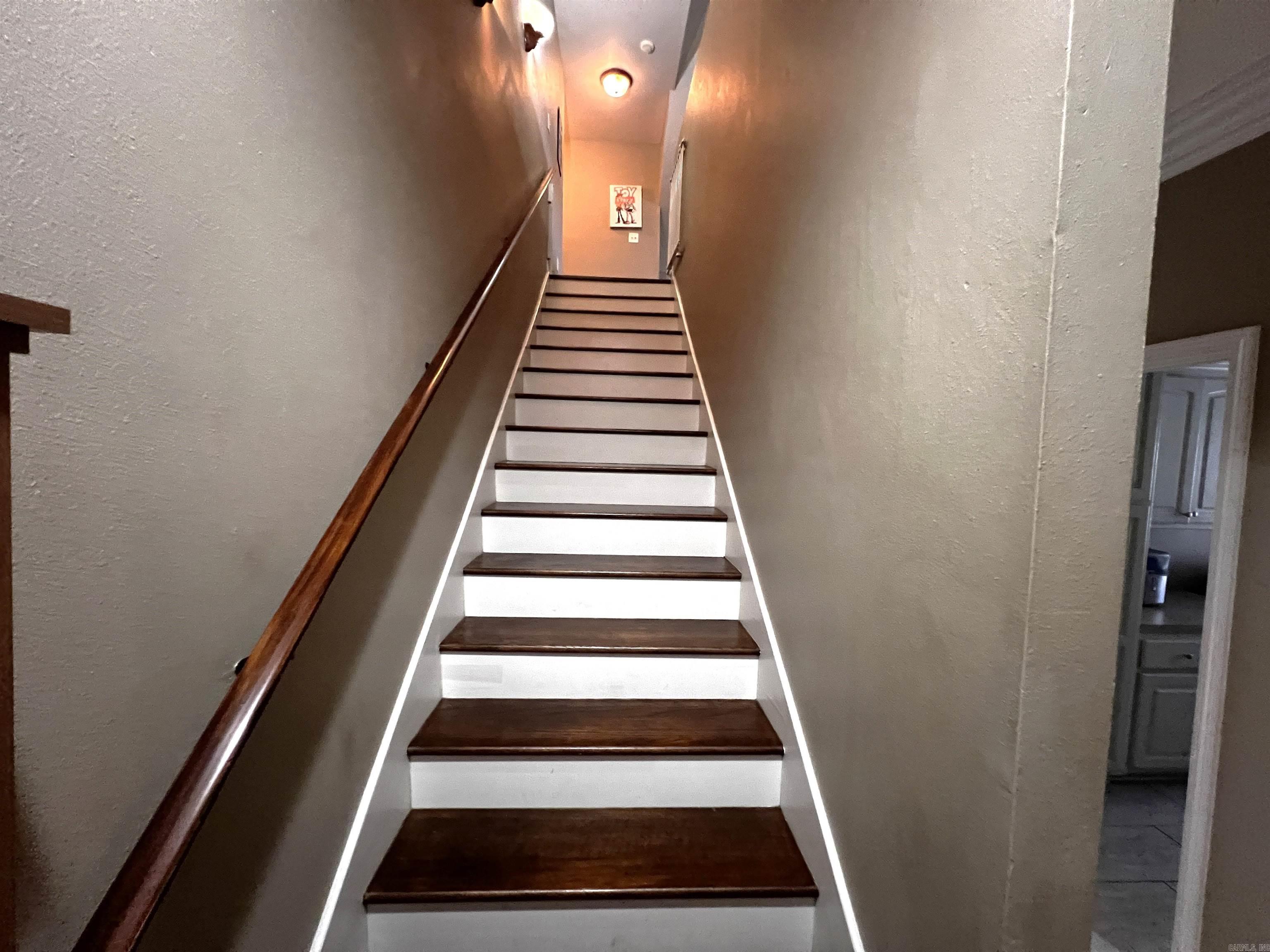 LONGHILLS VILLAGE - Residential