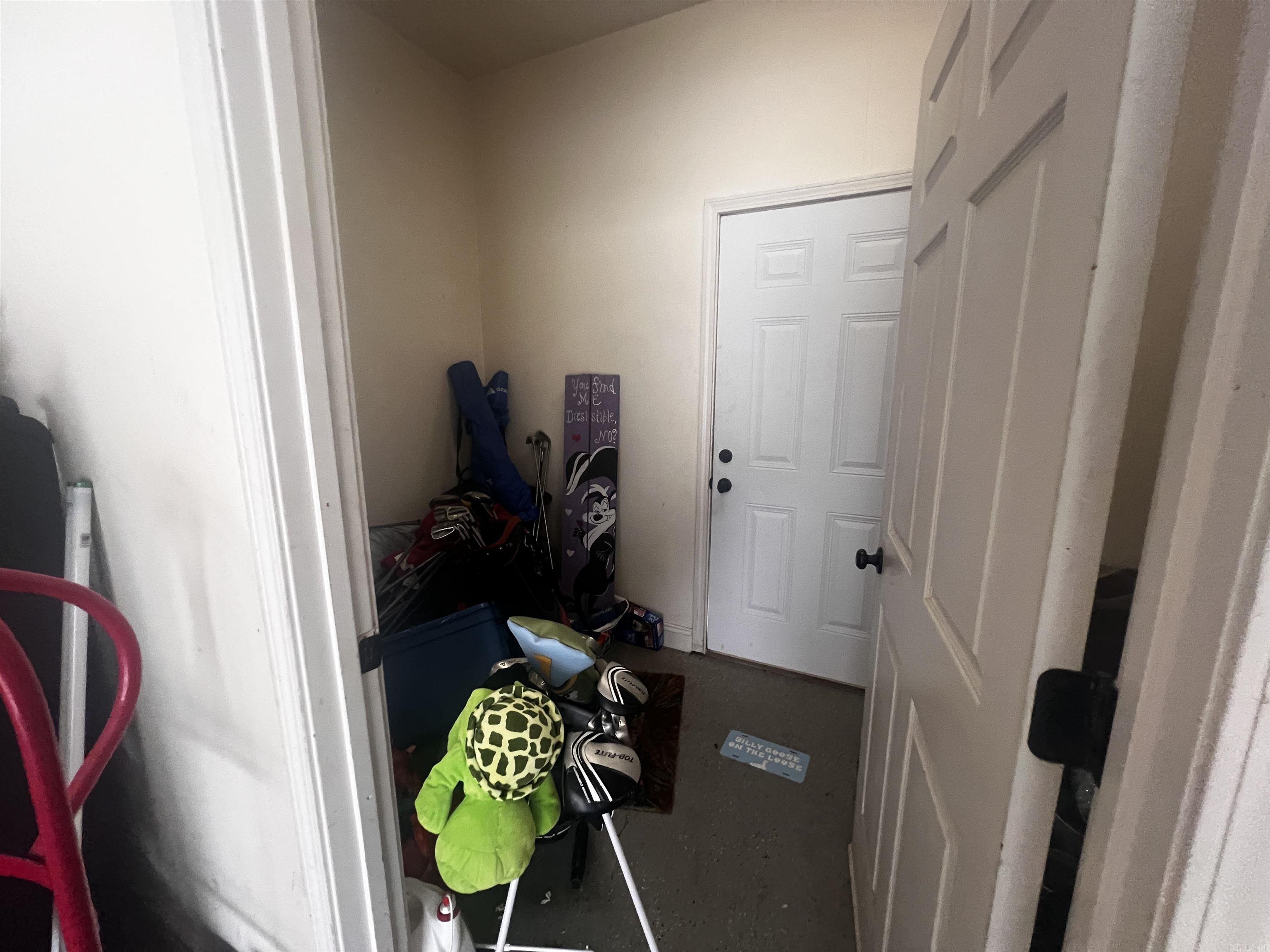 LONGHILLS VILLAGE - Residential