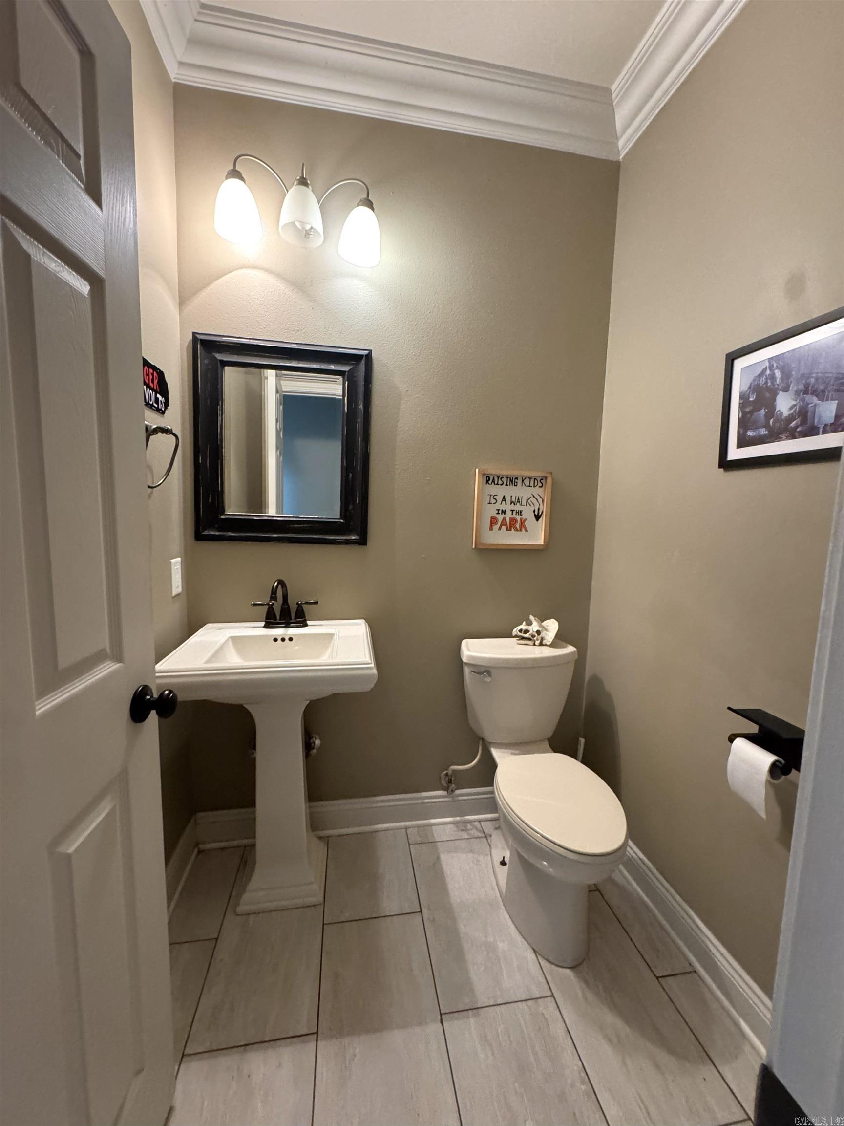 LONGHILLS VILLAGE - Residential