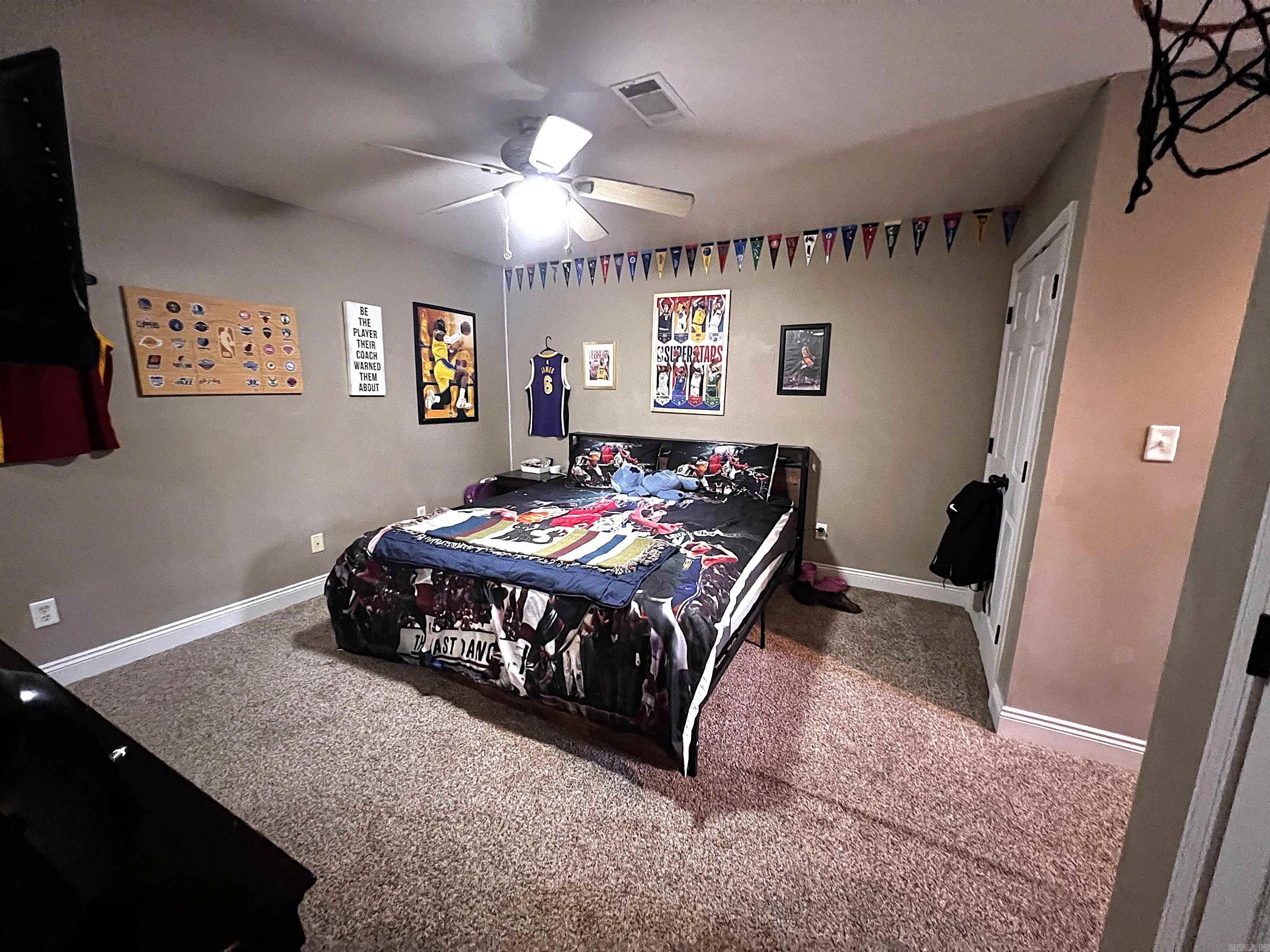 LONGHILLS VILLAGE - Residential