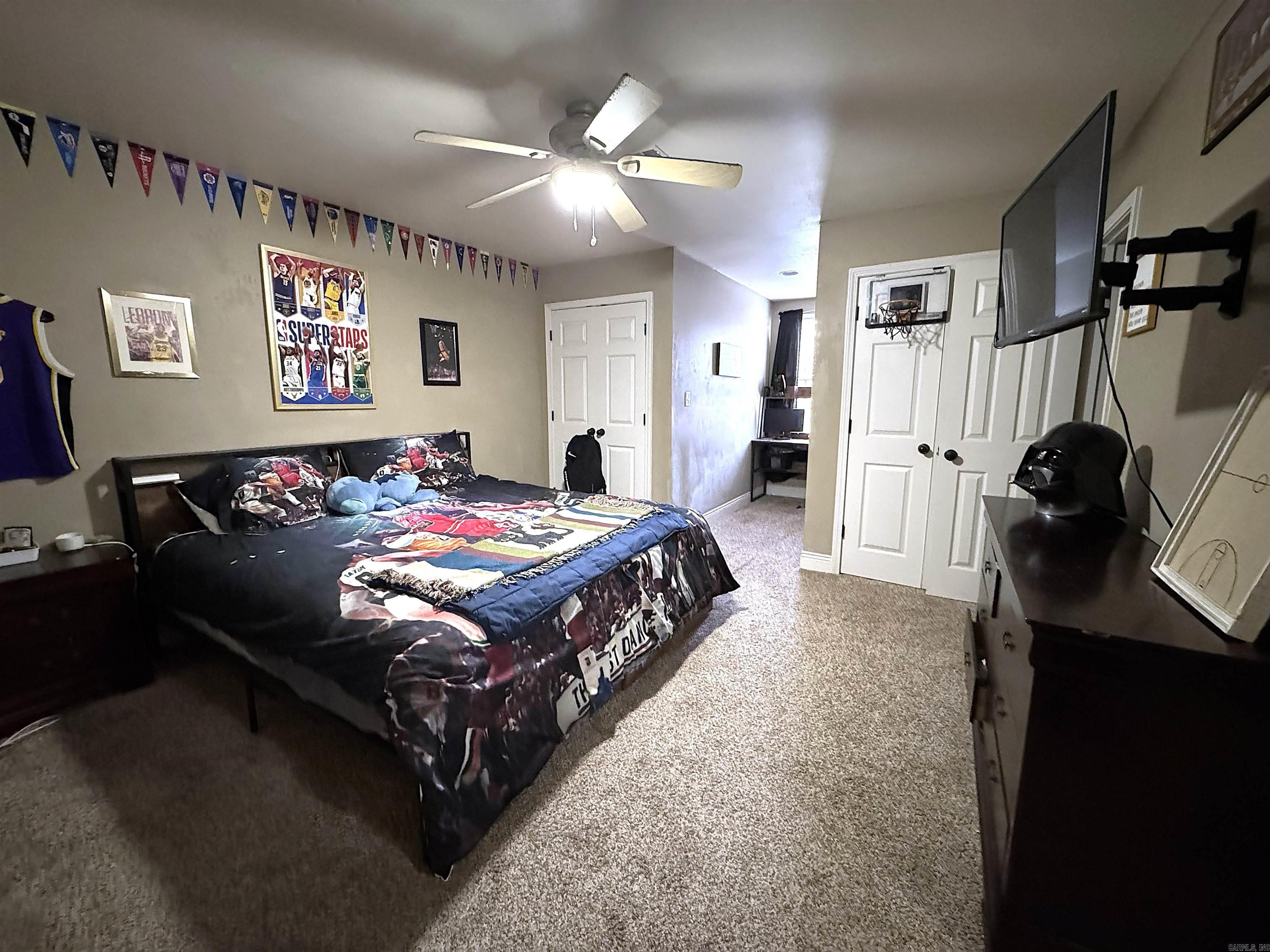 LONGHILLS VILLAGE - Residential