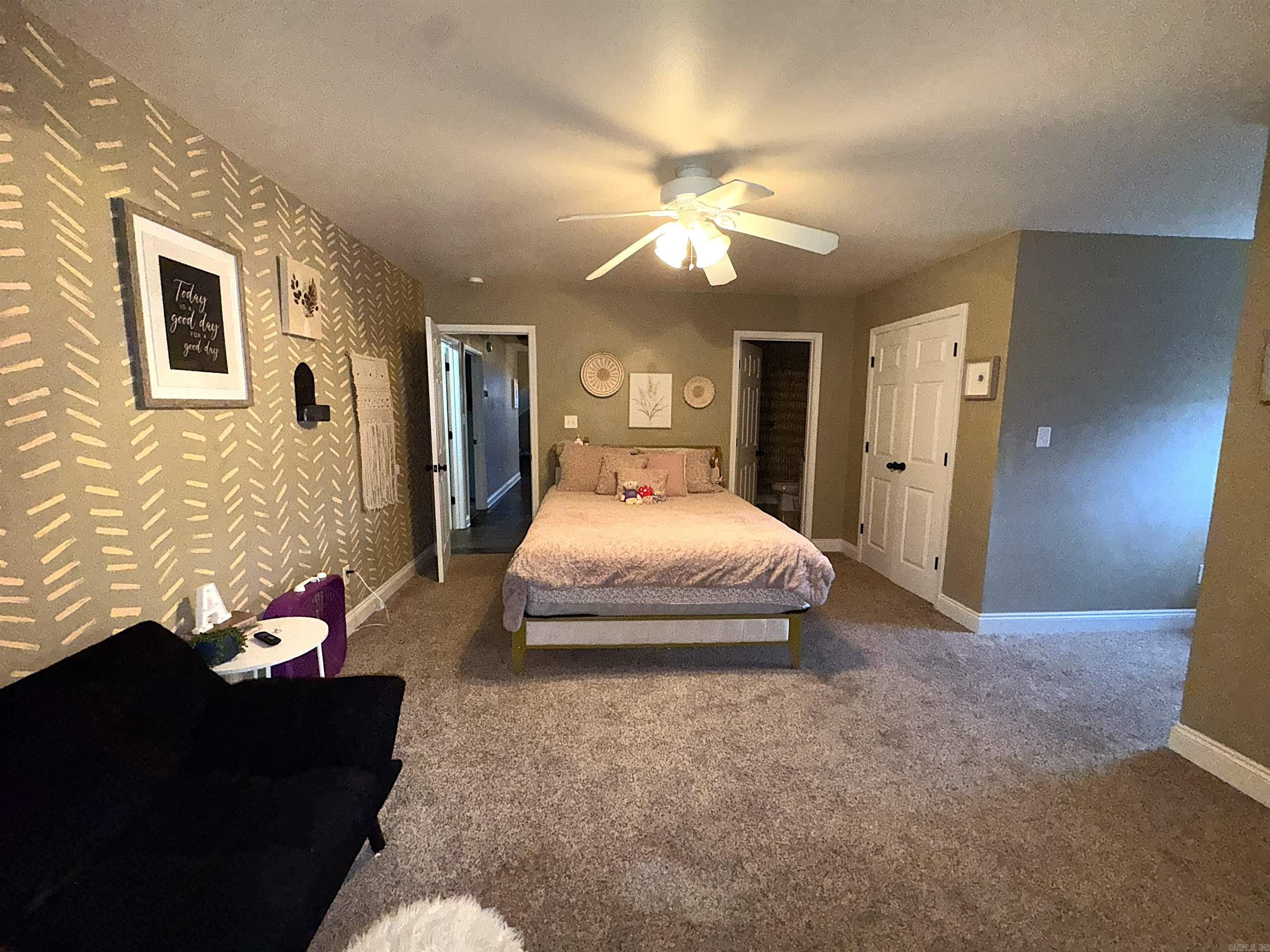 LONGHILLS VILLAGE - Residential