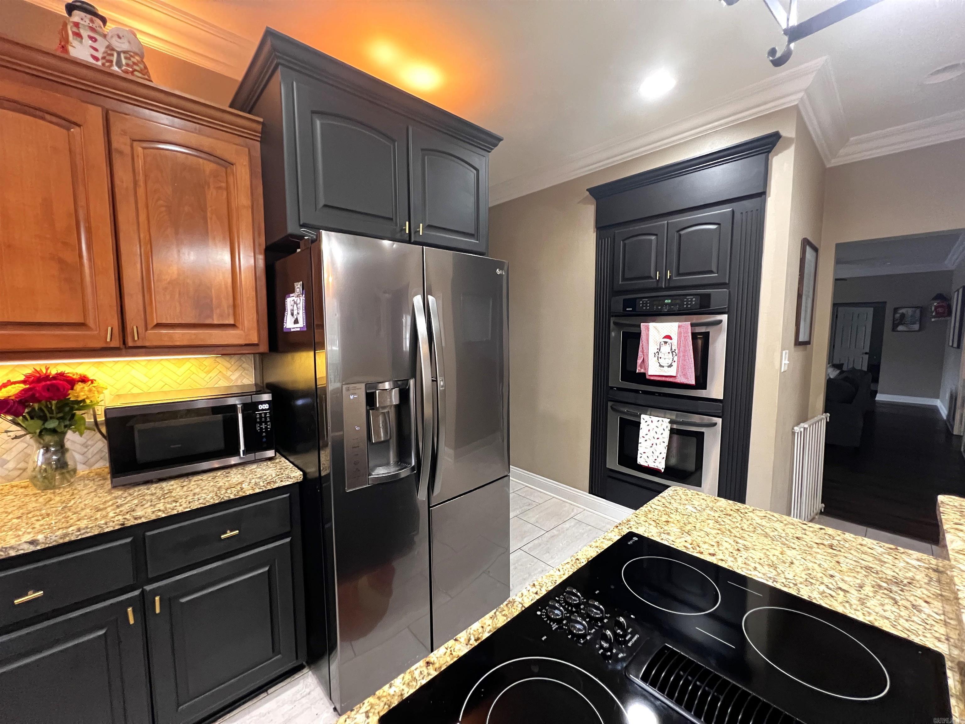 LONGHILLS VILLAGE - Residential