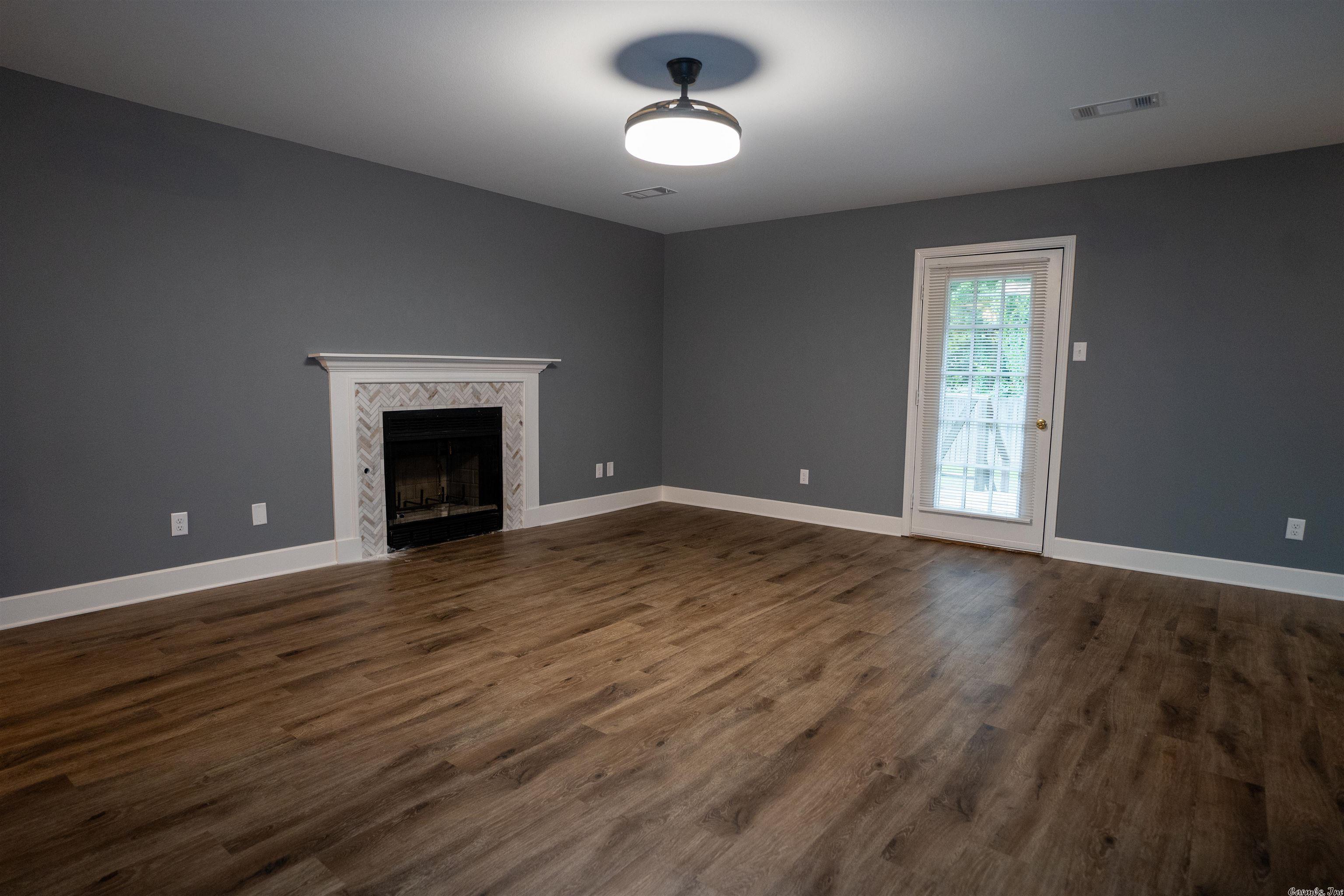 Meadowbrook B - Residential