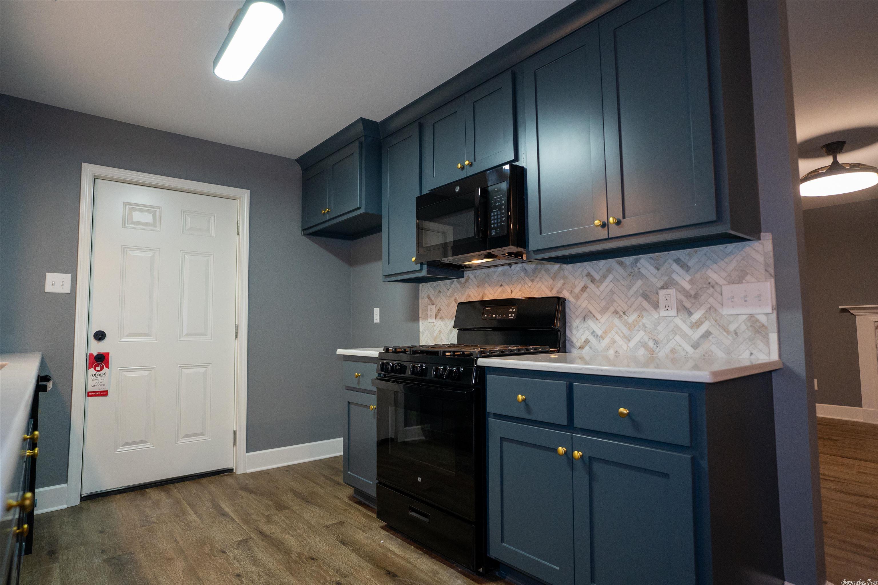 Meadowbrook B - Residential