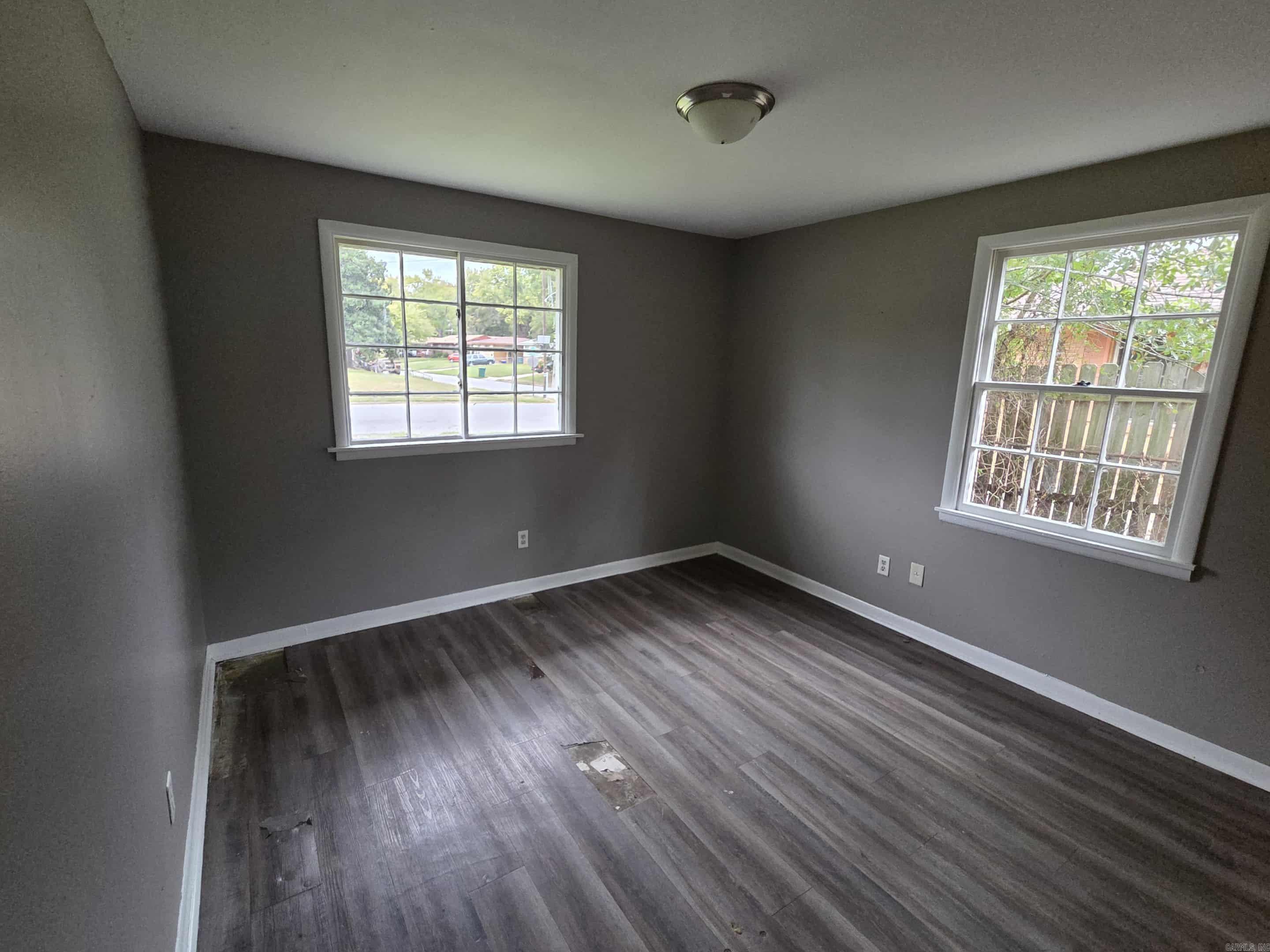 SHADY GROVE - Residential