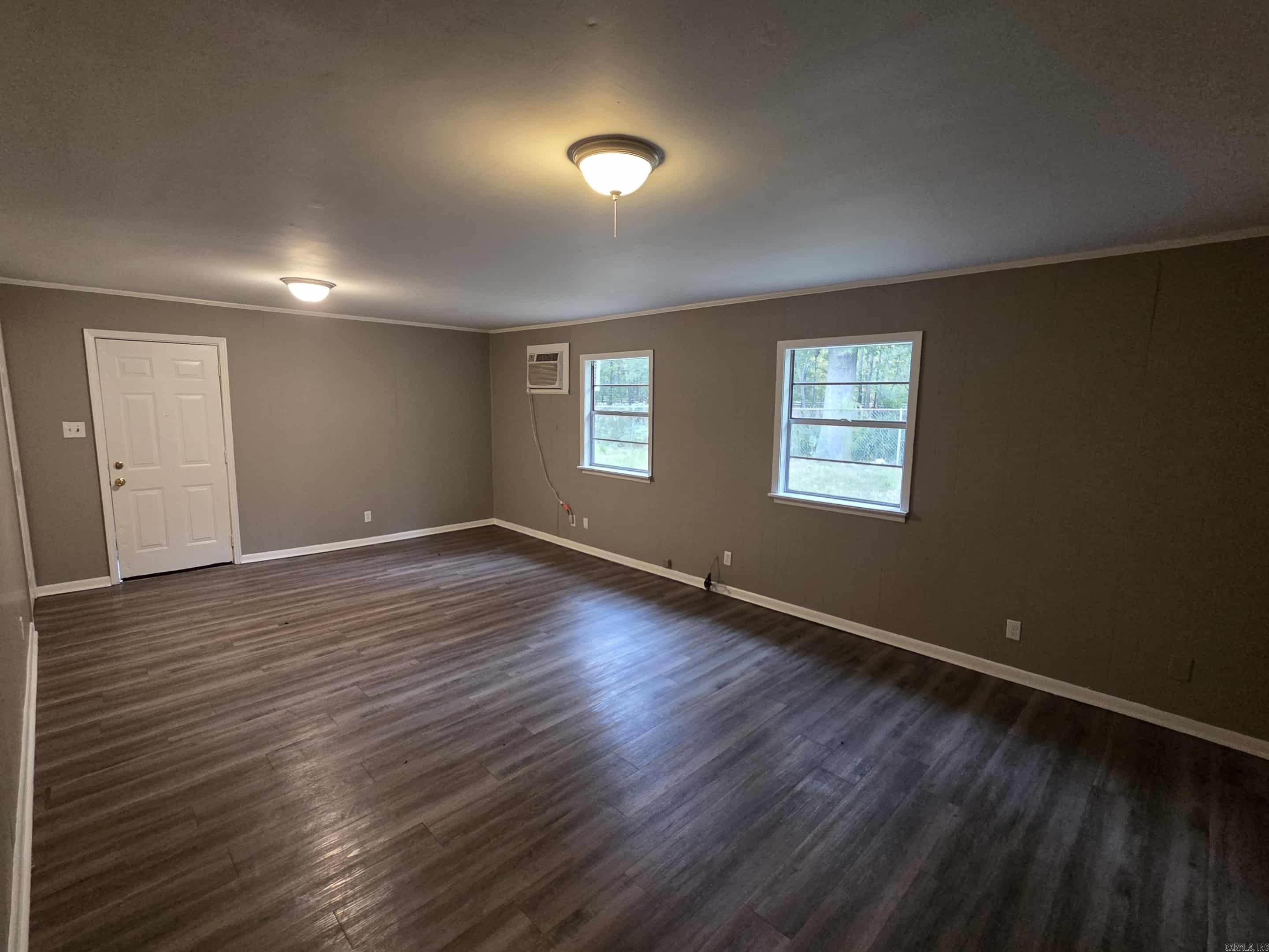 SHADY GROVE - Residential