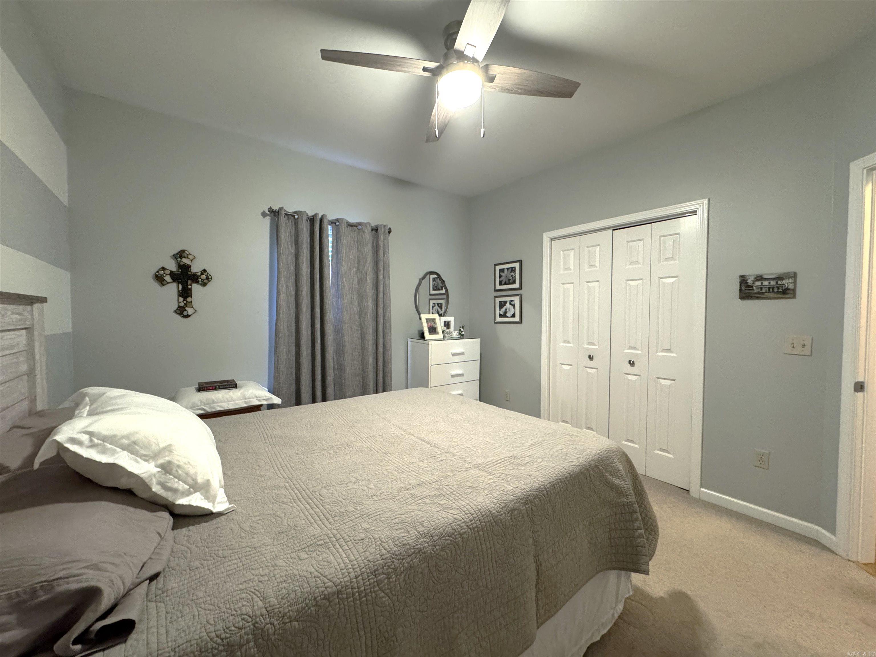 LAKE WOODS - Residential