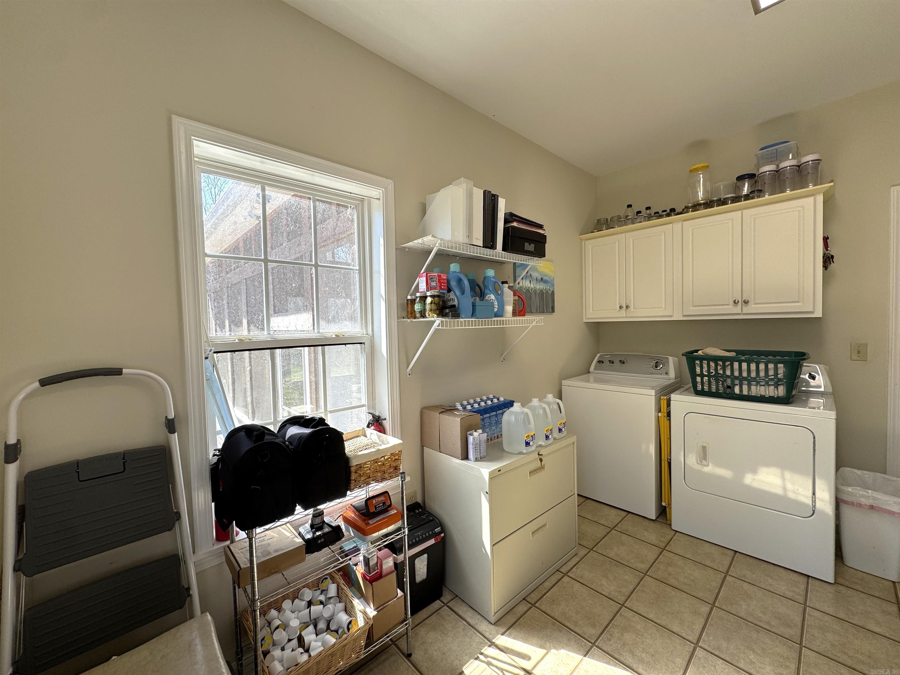 LAKE WOODS - Residential