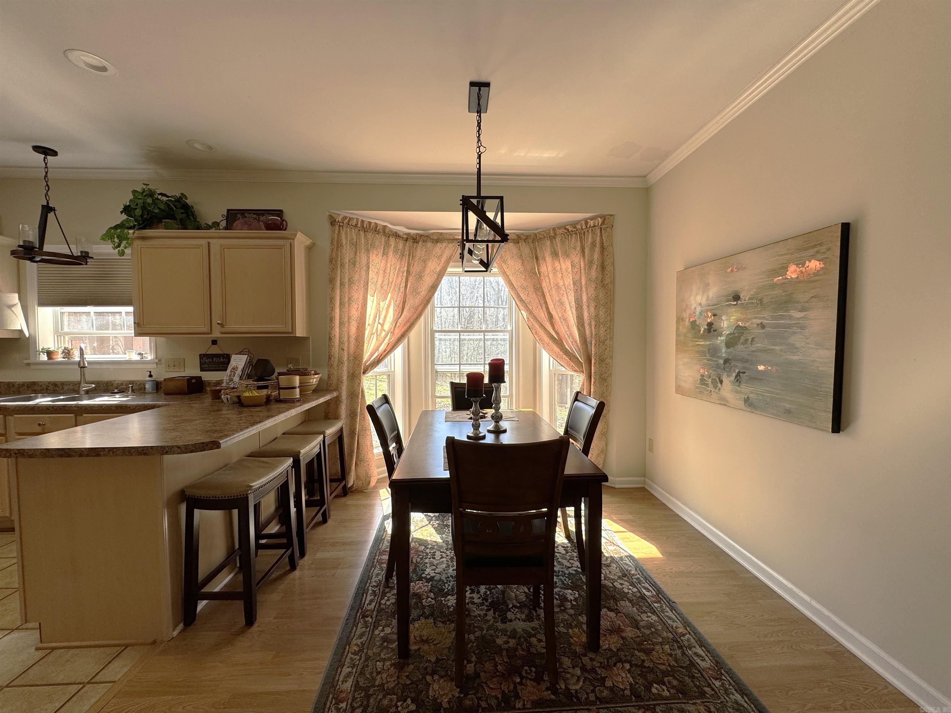 LAKE WOODS - Residential