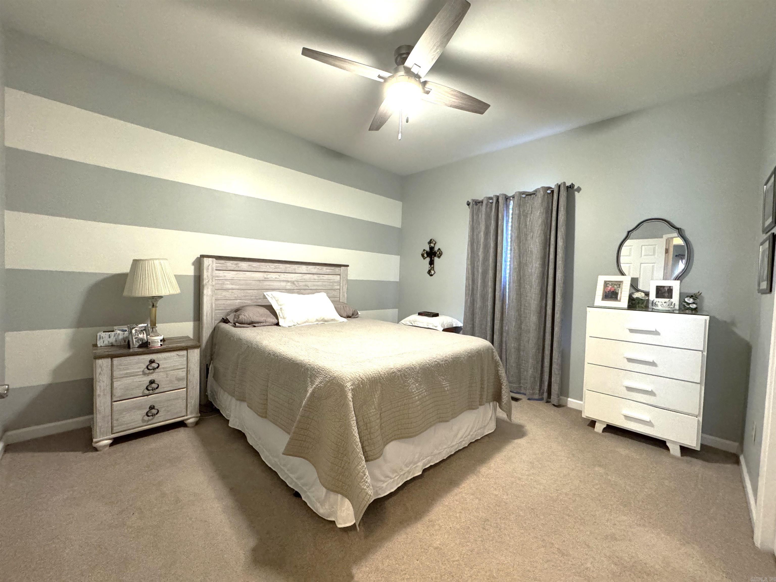 LAKE WOODS - Residential