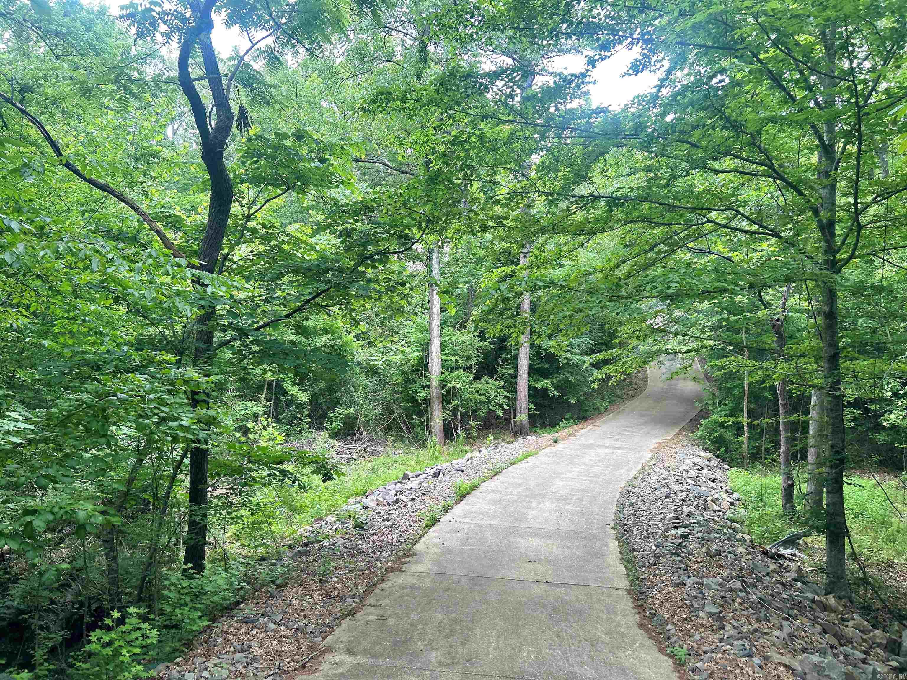 MAGNOLIA ESTATES ADDN - Residential