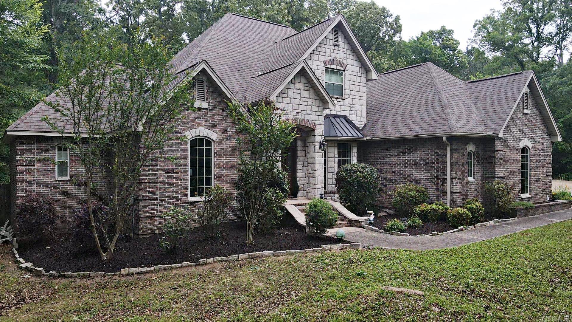 MAGNOLIA ESTATES ADDN - Residential