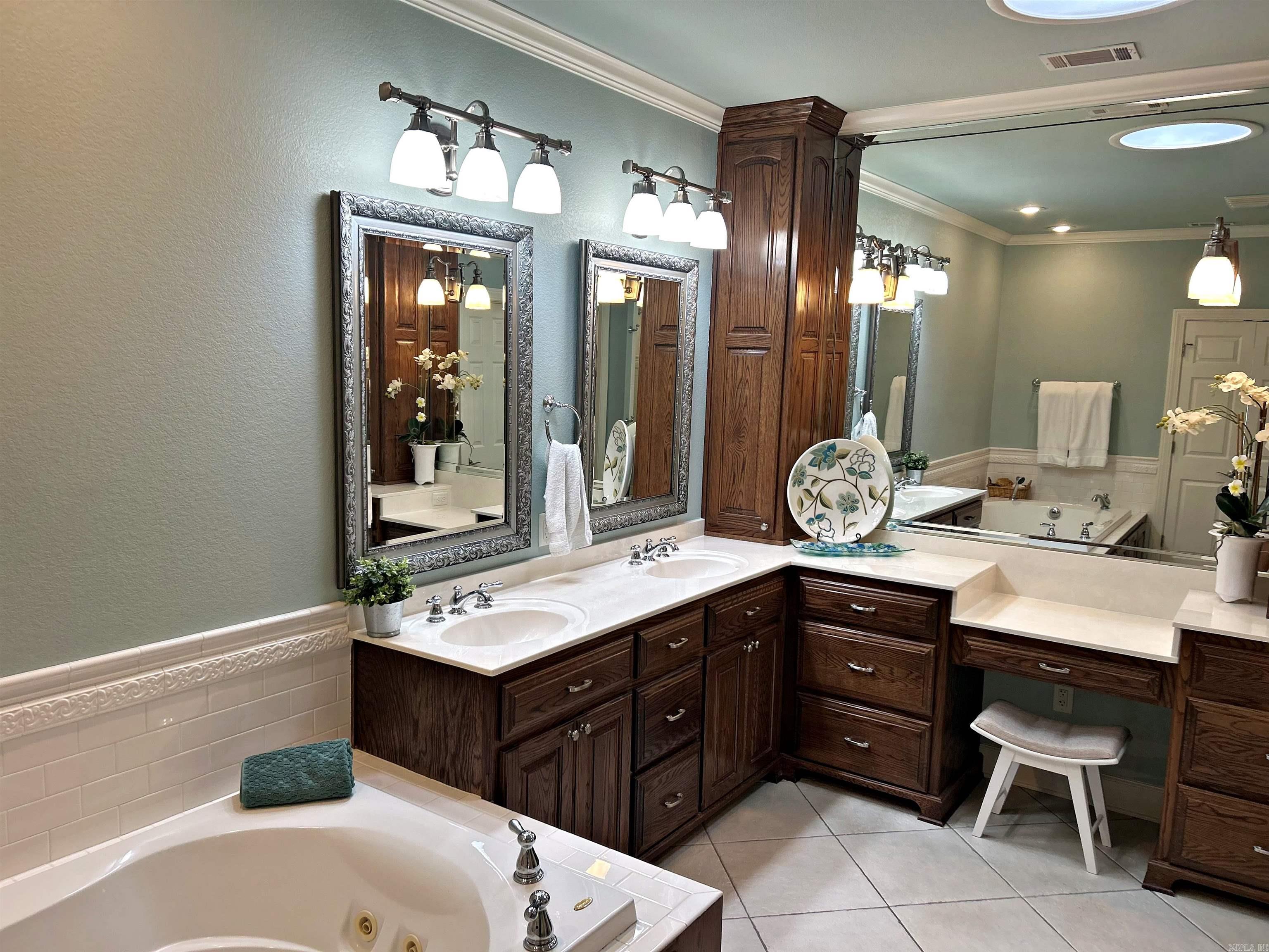 MAGNOLIA ESTATES ADDN - Residential