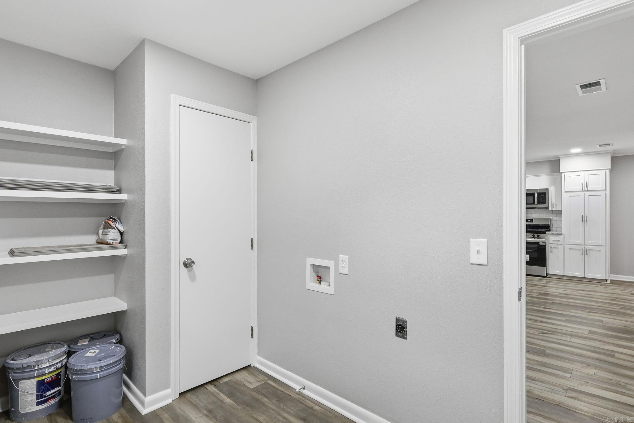 MEADOW LARK - Residential