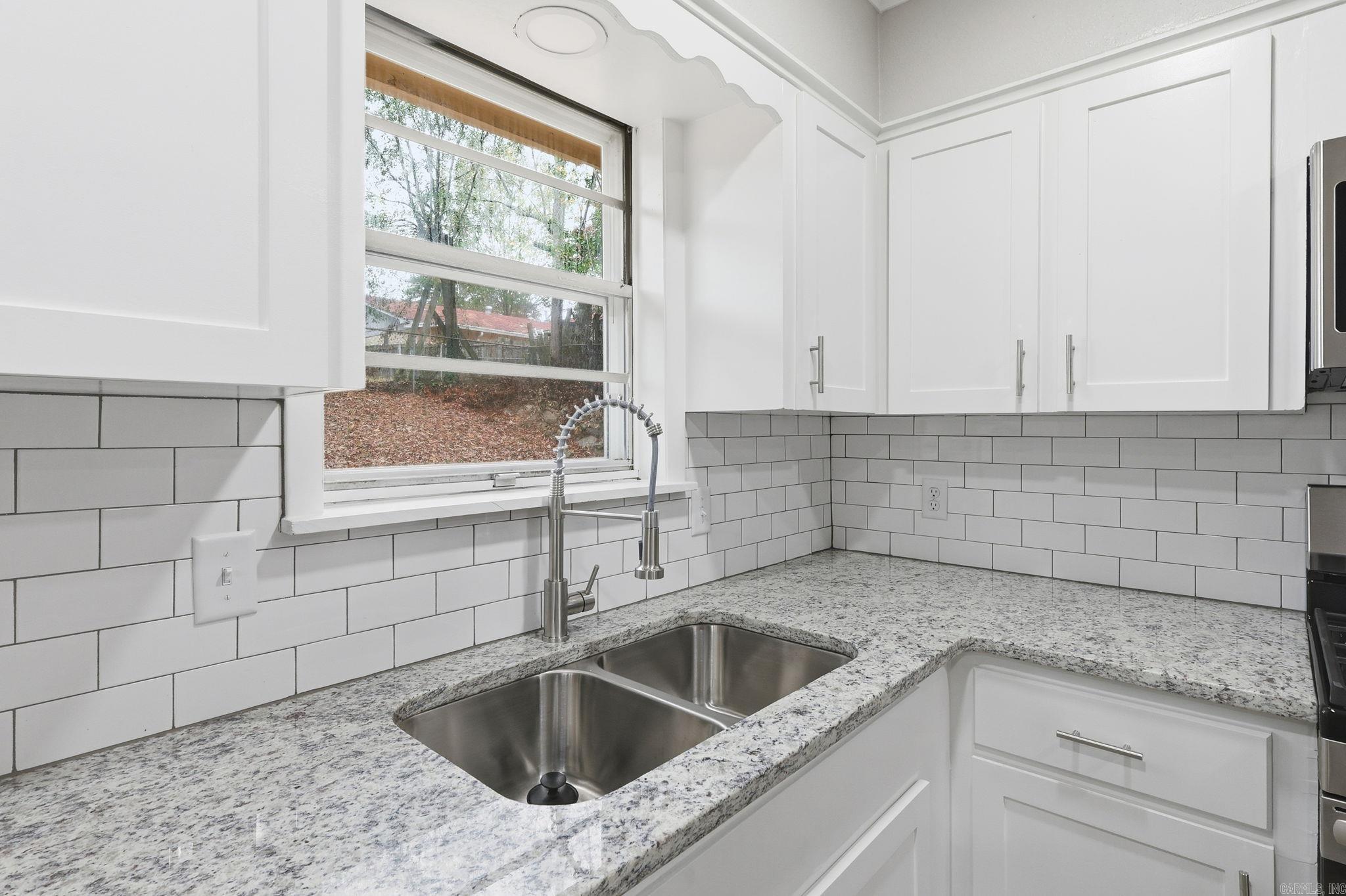 MEADOW LARK - Residential