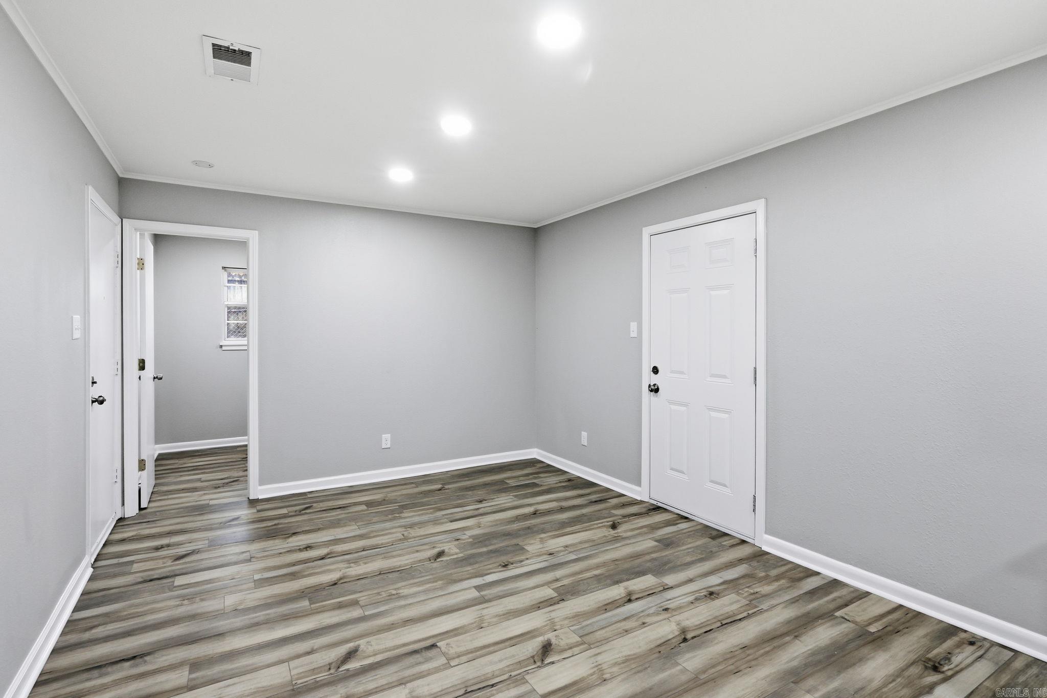 MEADOW LARK - Residential