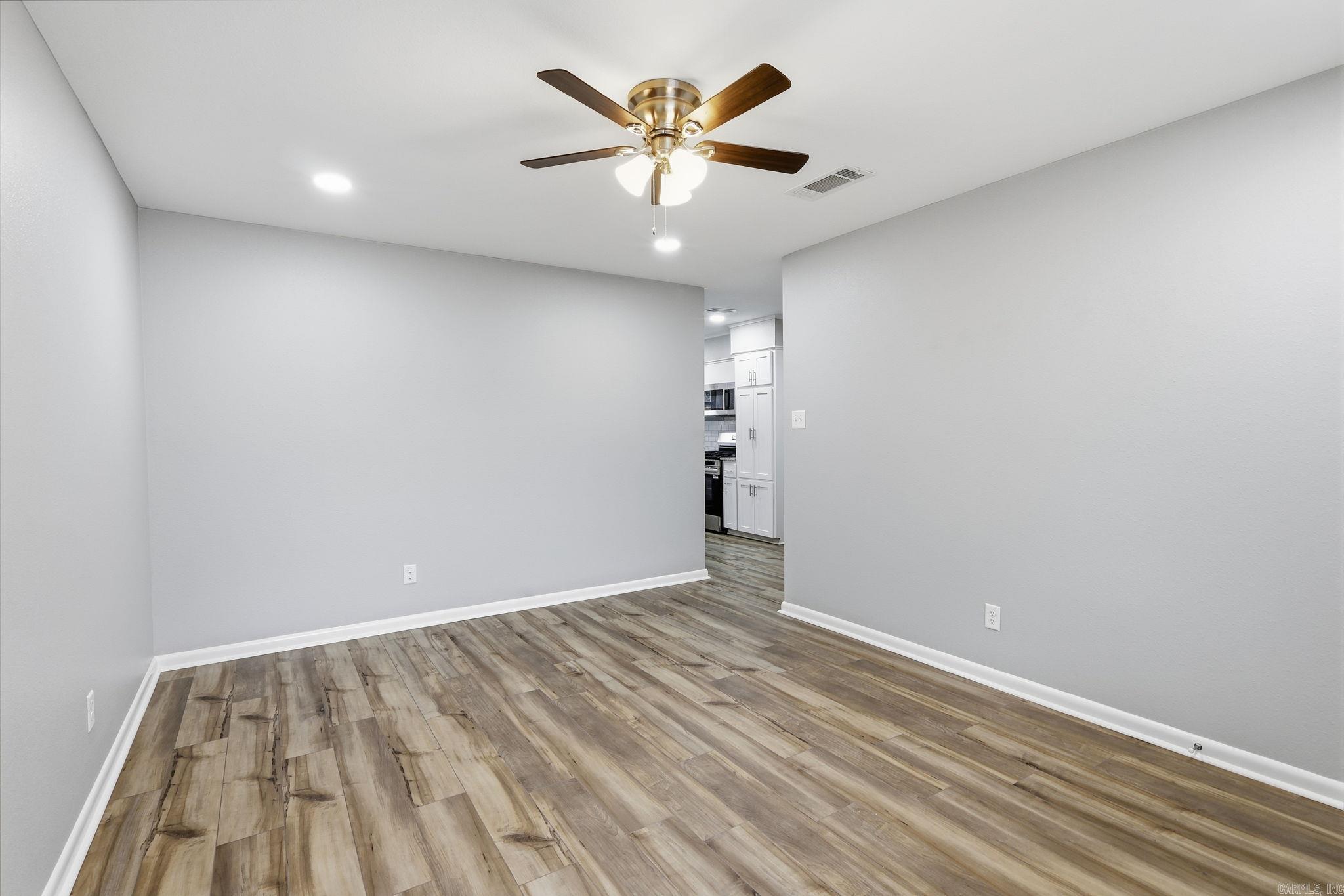 MEADOW LARK - Residential