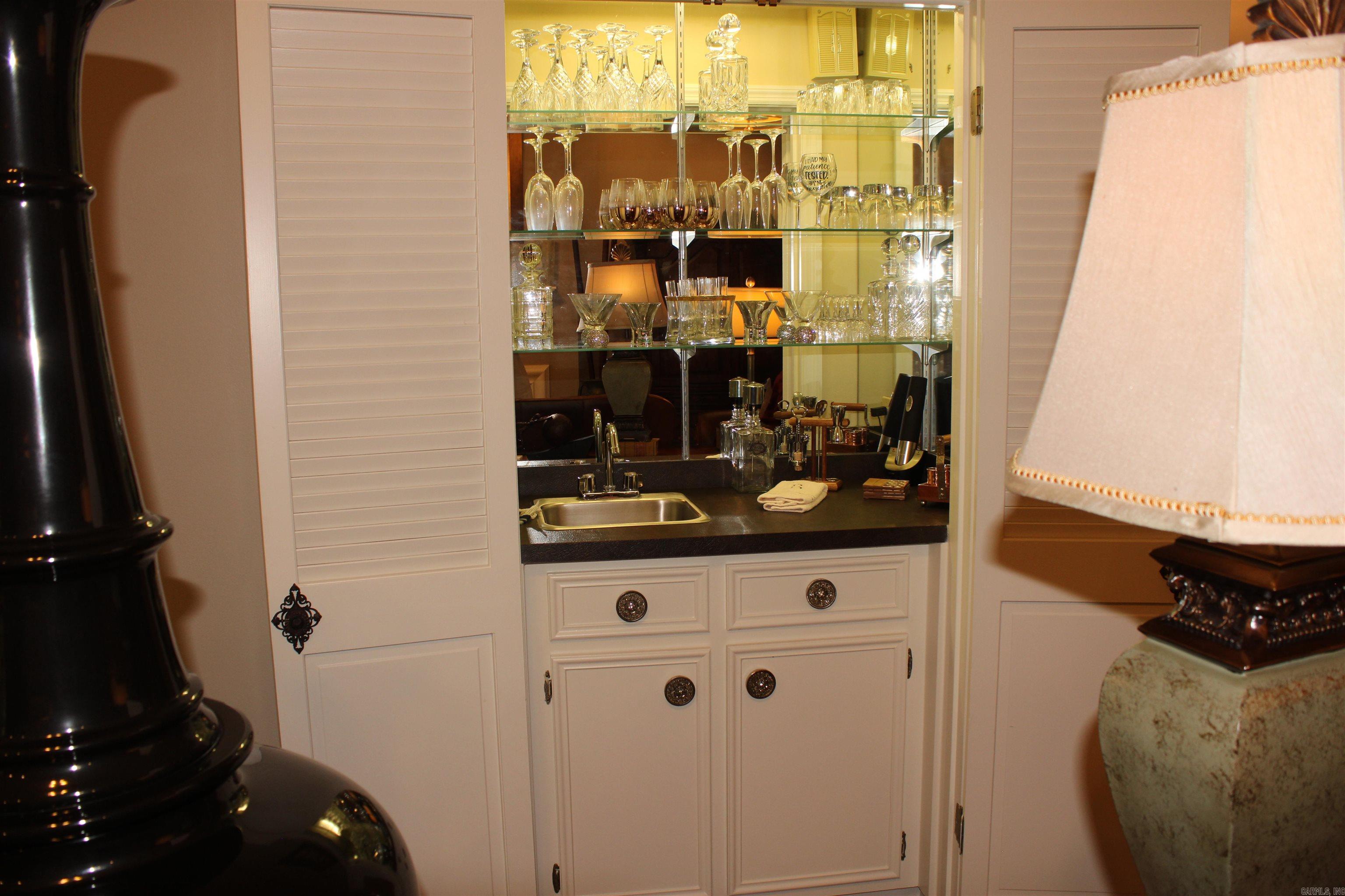 WINDSOR CT TOWNHOMES HPR - Residential