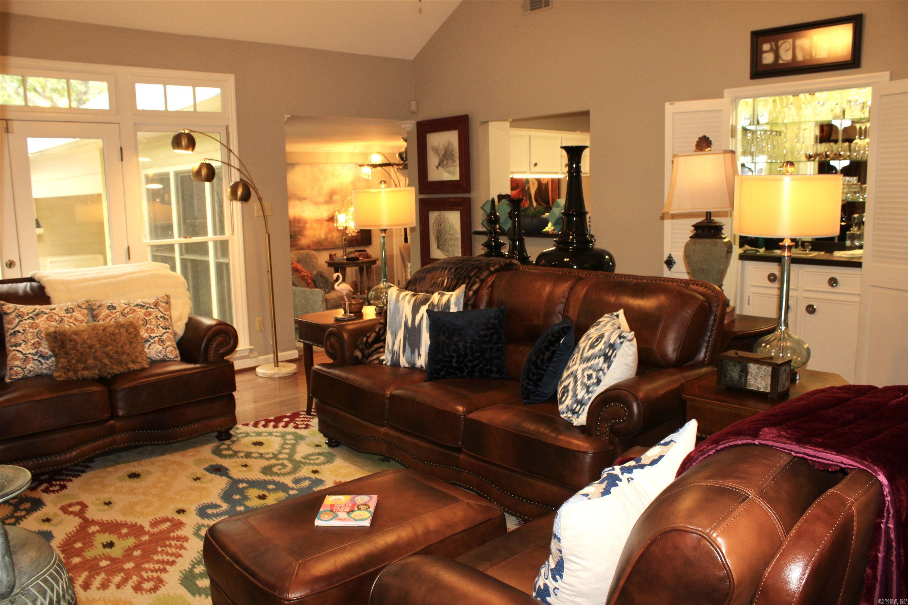 WINDSOR CT TOWNHOMES HPR - Residential