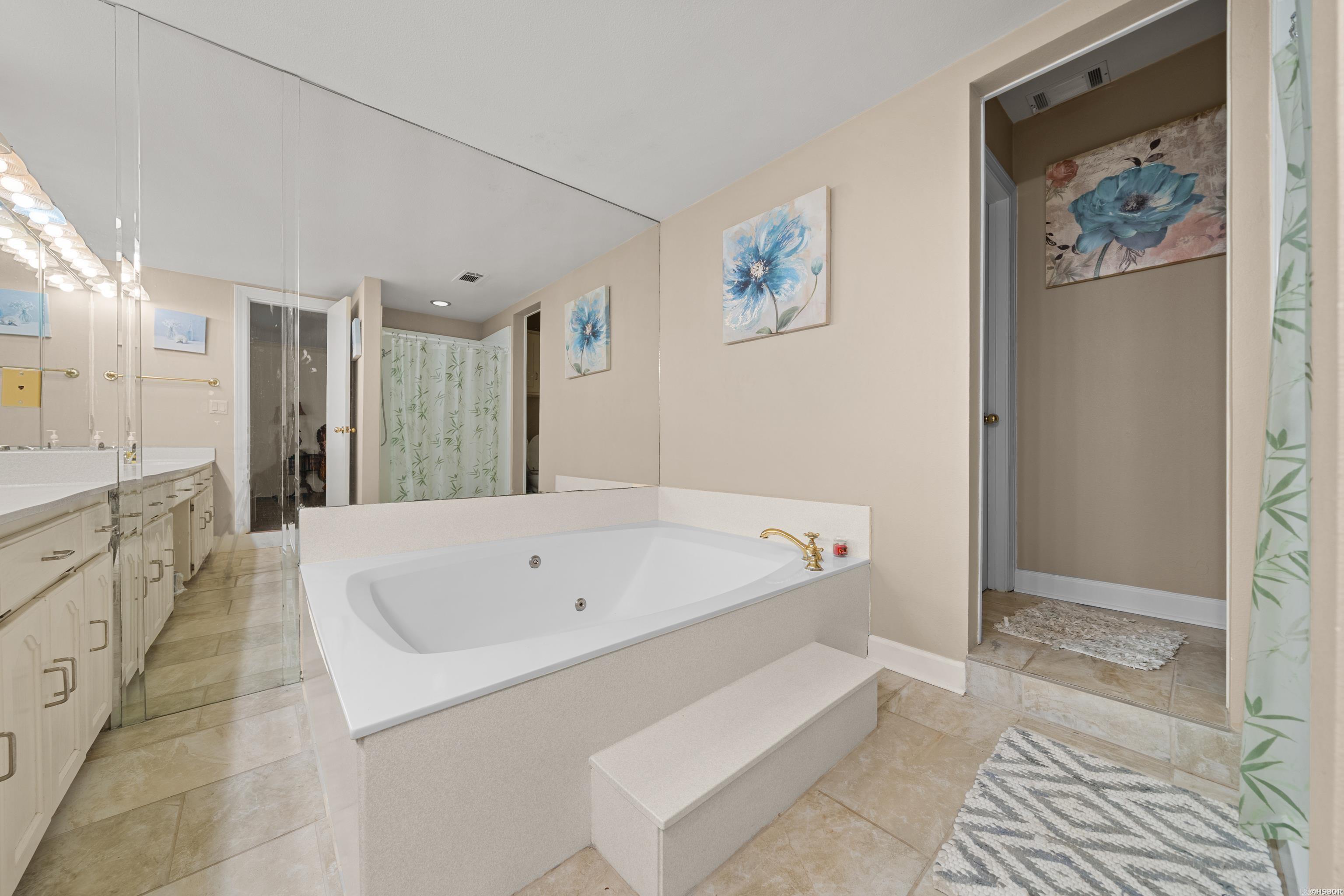 TRIVISTA - Residential