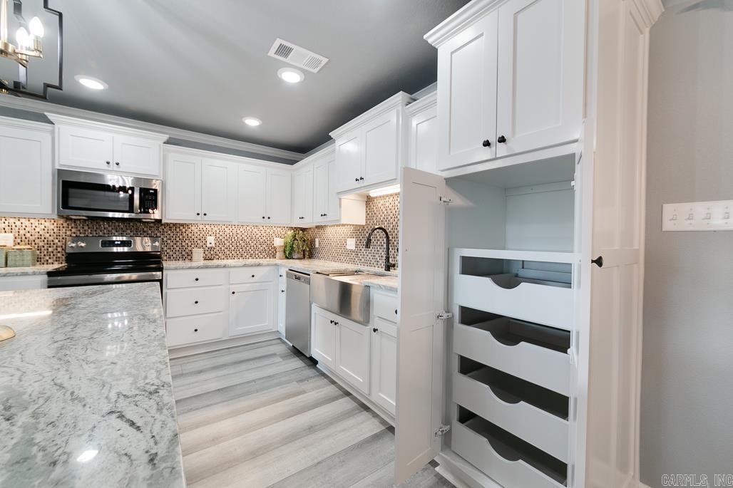 AUTUMN BROOKE - Residential