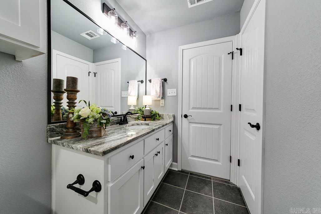 AUTUMN BROOKE - Residential