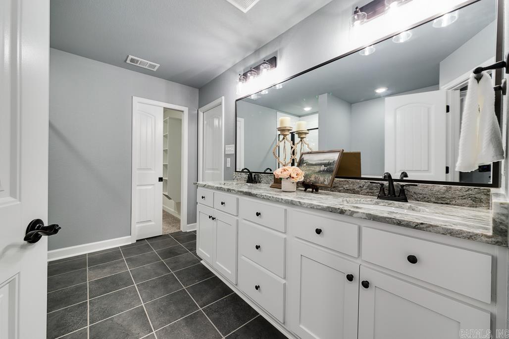 AUTUMN BROOKE - Residential