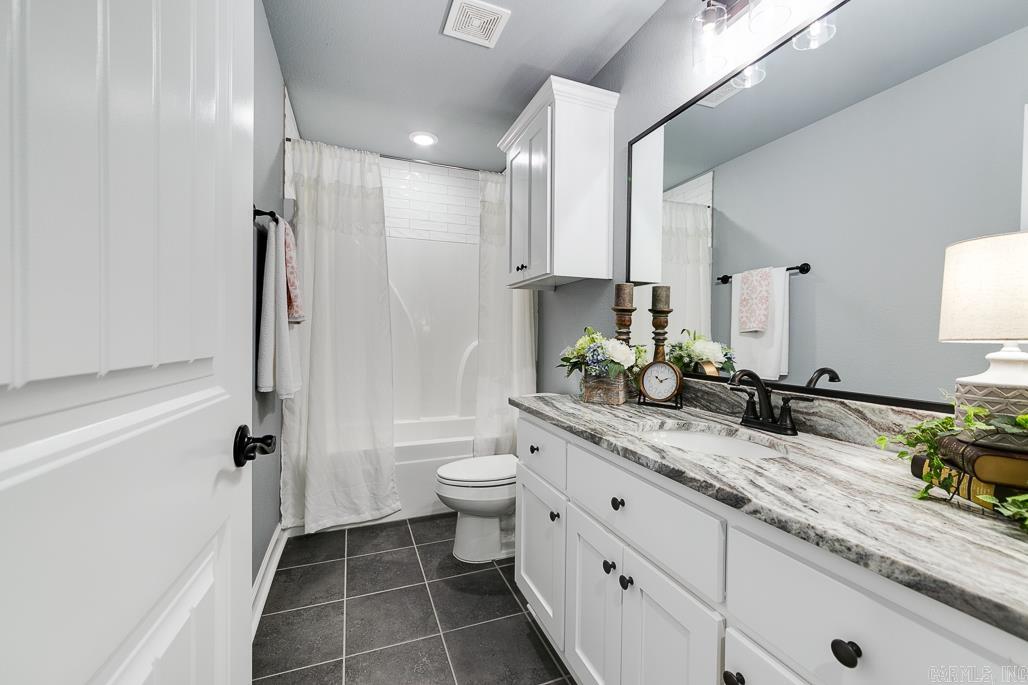 AUTUMN BROOKE - Residential