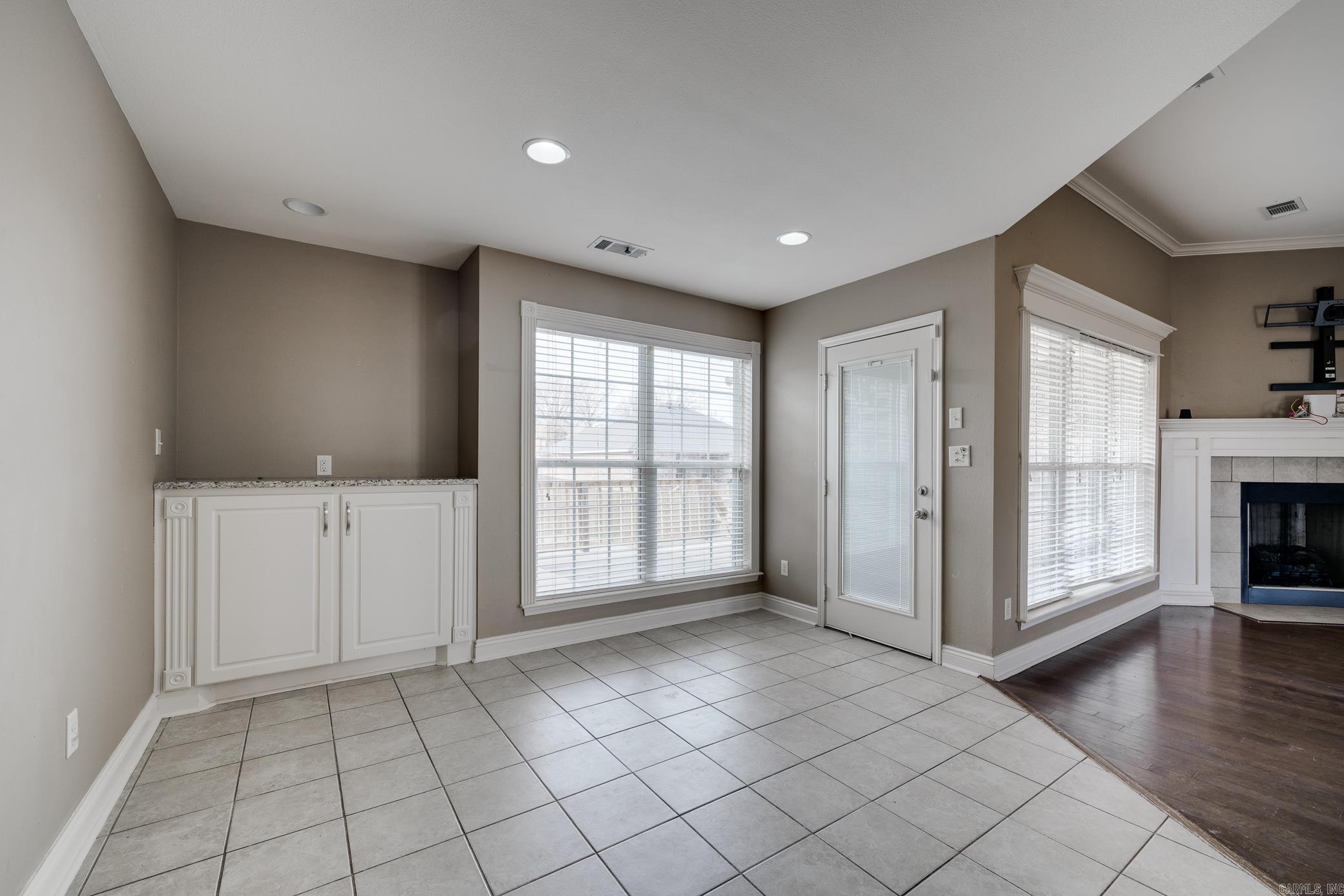 BASE MEADOWS ADDN - Residential