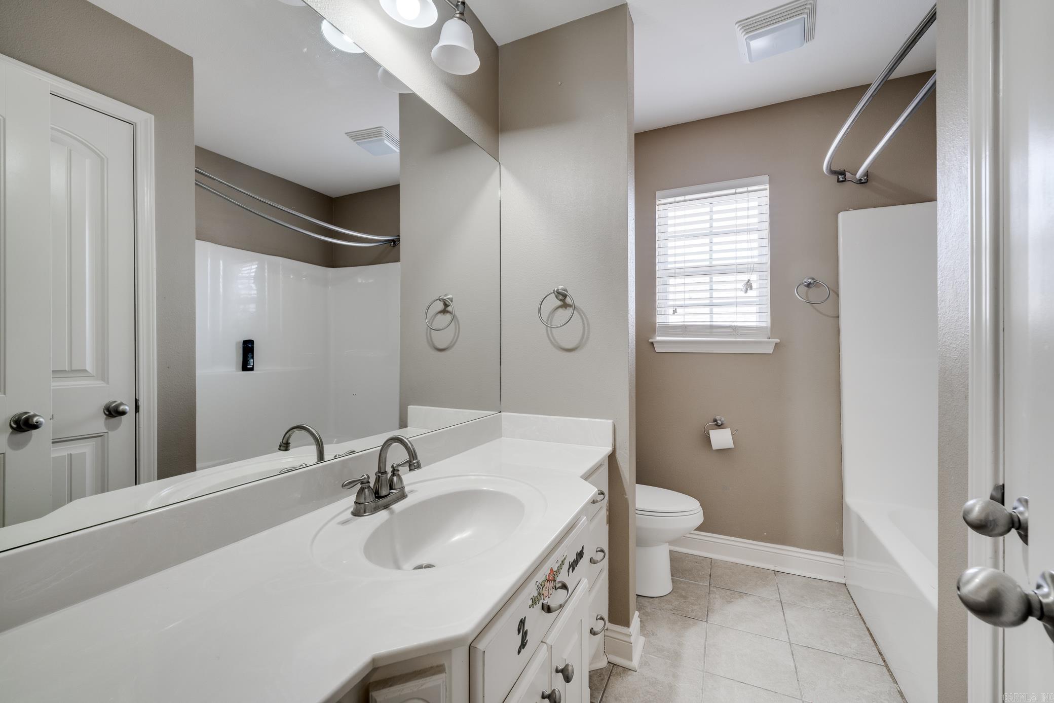 BASE MEADOWS ADDN - Residential