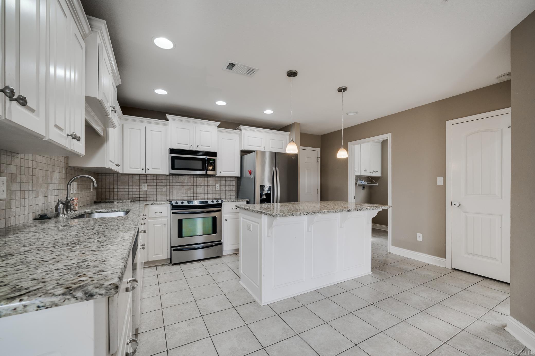 BASE MEADOWS ADDN - Residential