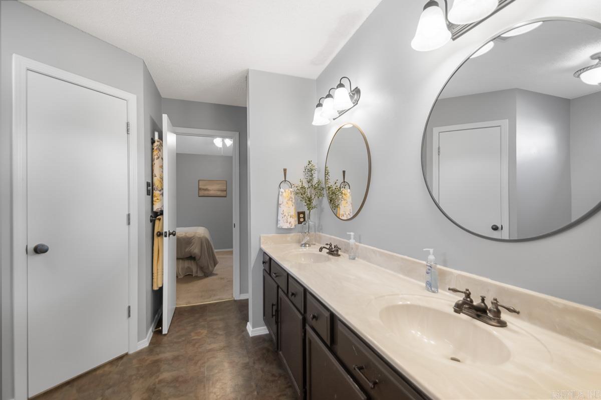 FOREST COVE - Residential