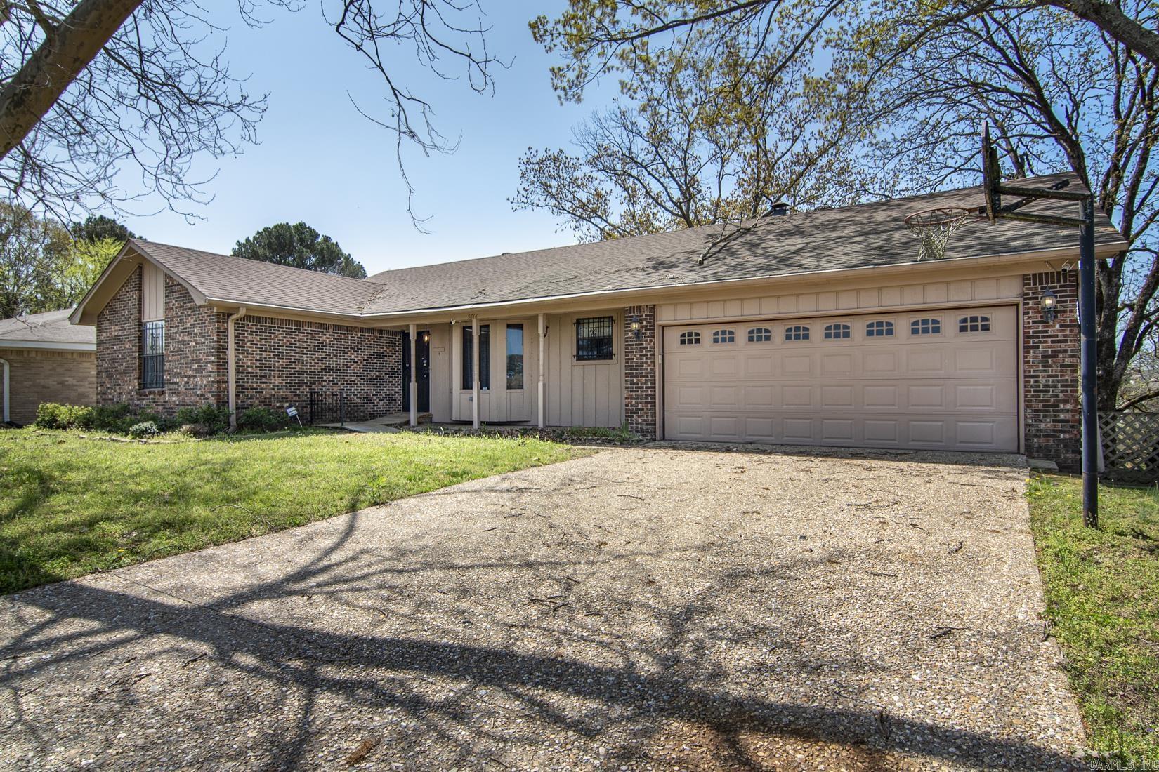 PECAN LAKE - Residential