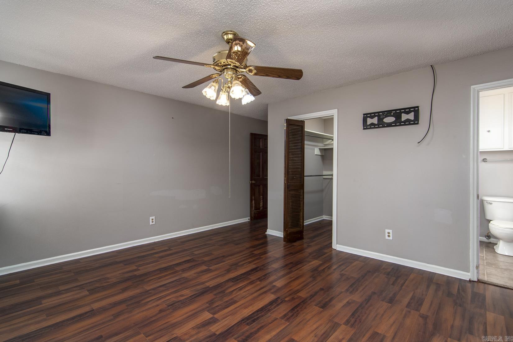 PECAN LAKE - Residential