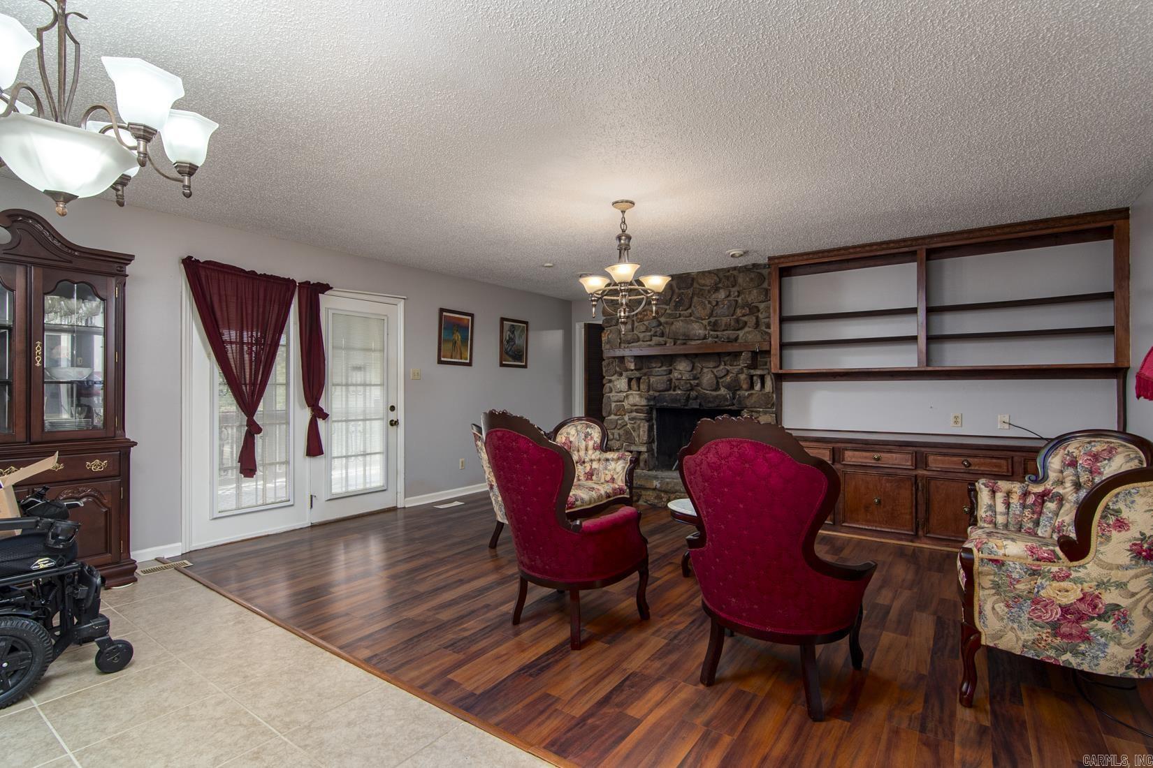 PECAN LAKE - Residential