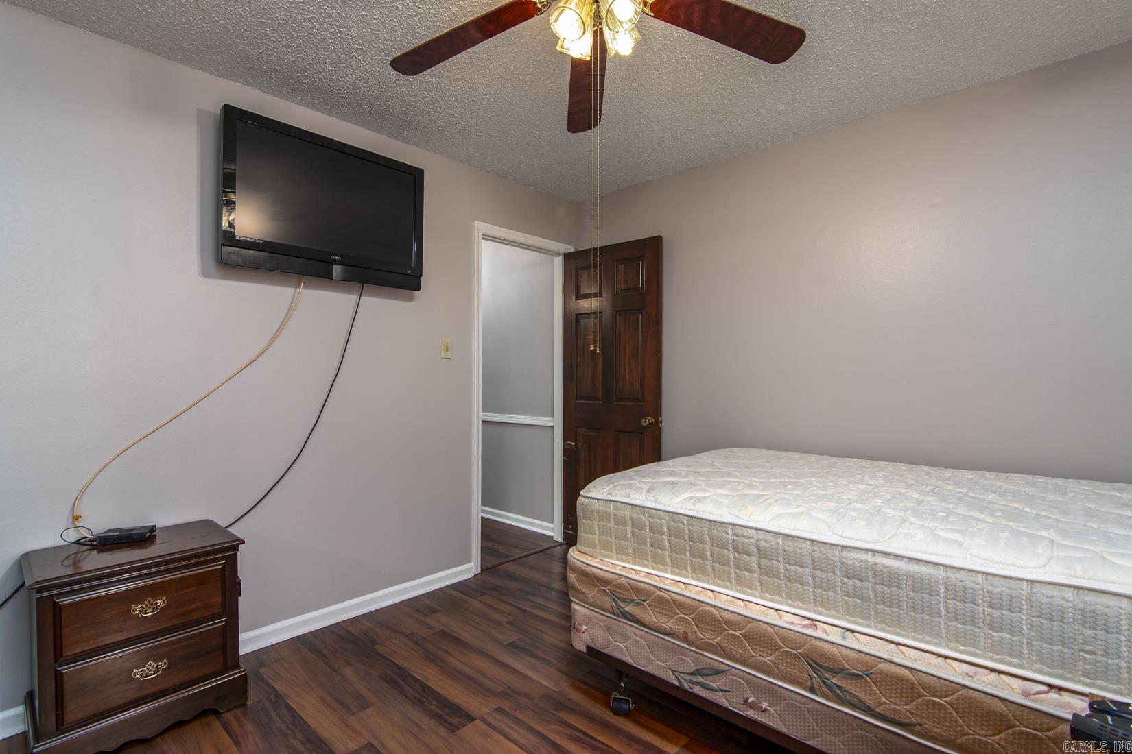 PECAN LAKE - Residential