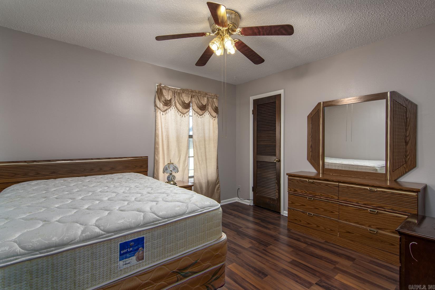 PECAN LAKE - Residential