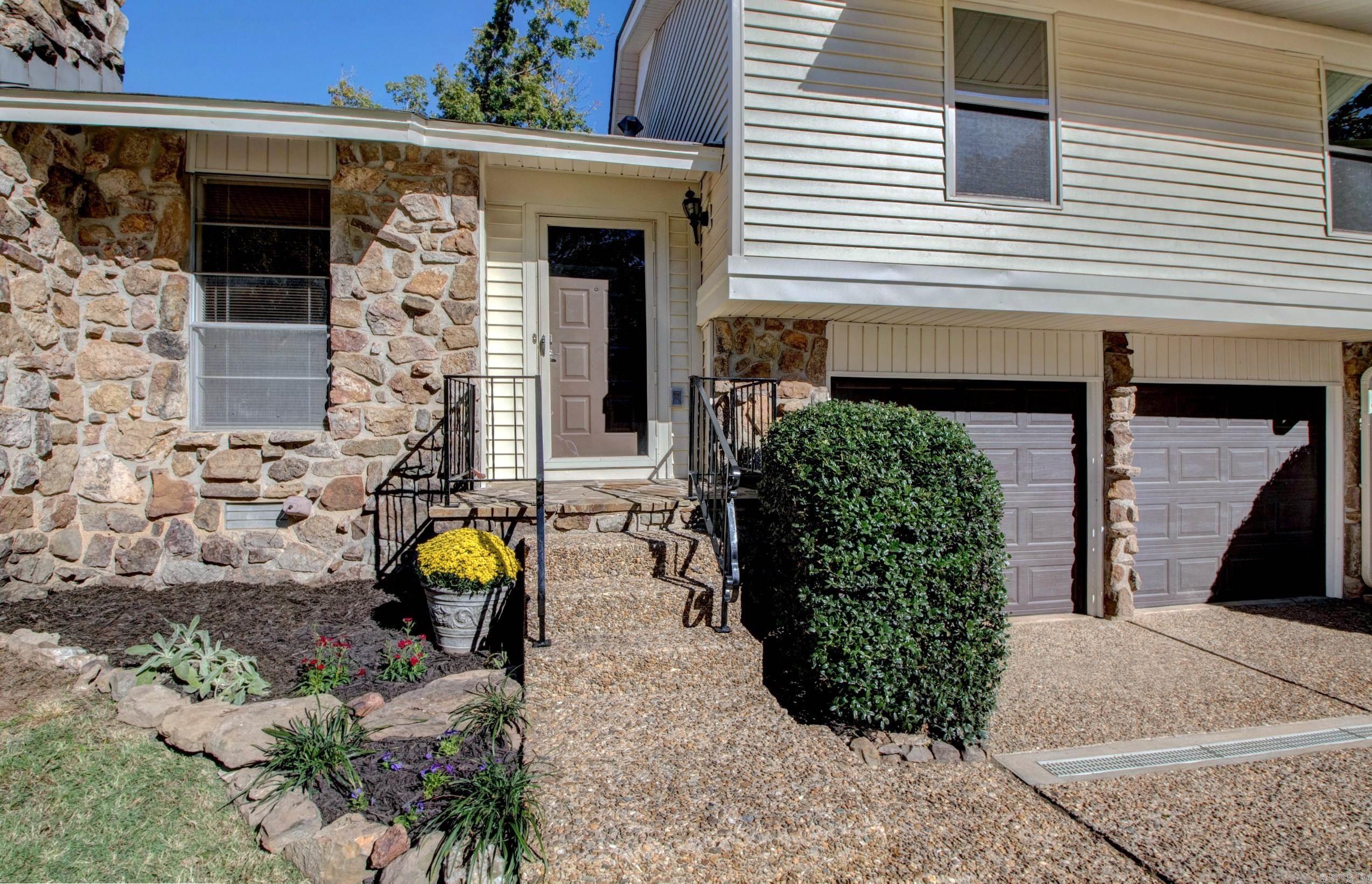 PARKWAY PLACE - Residential