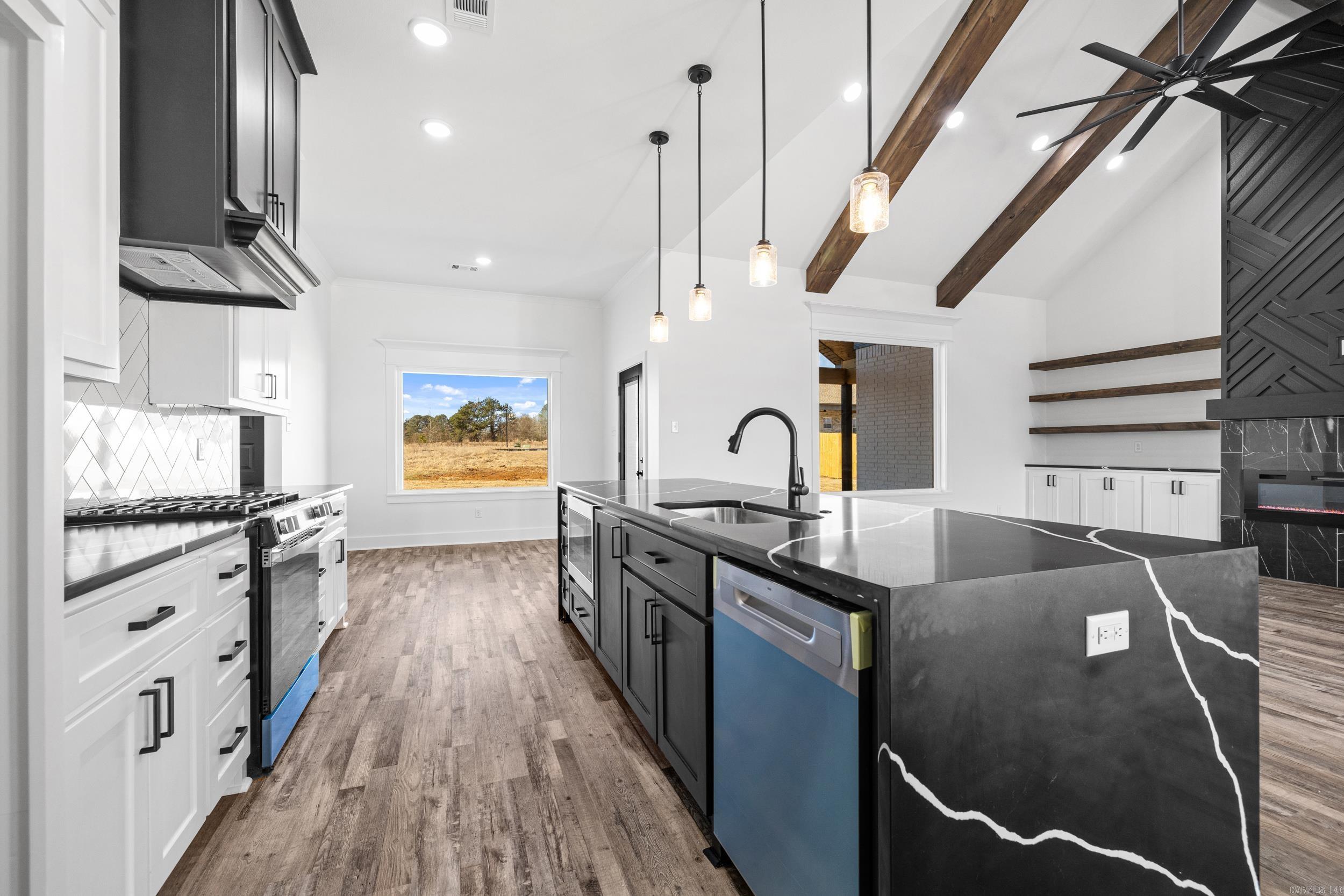 WINDRIDGE ESTATES PHASE 1 - Residential