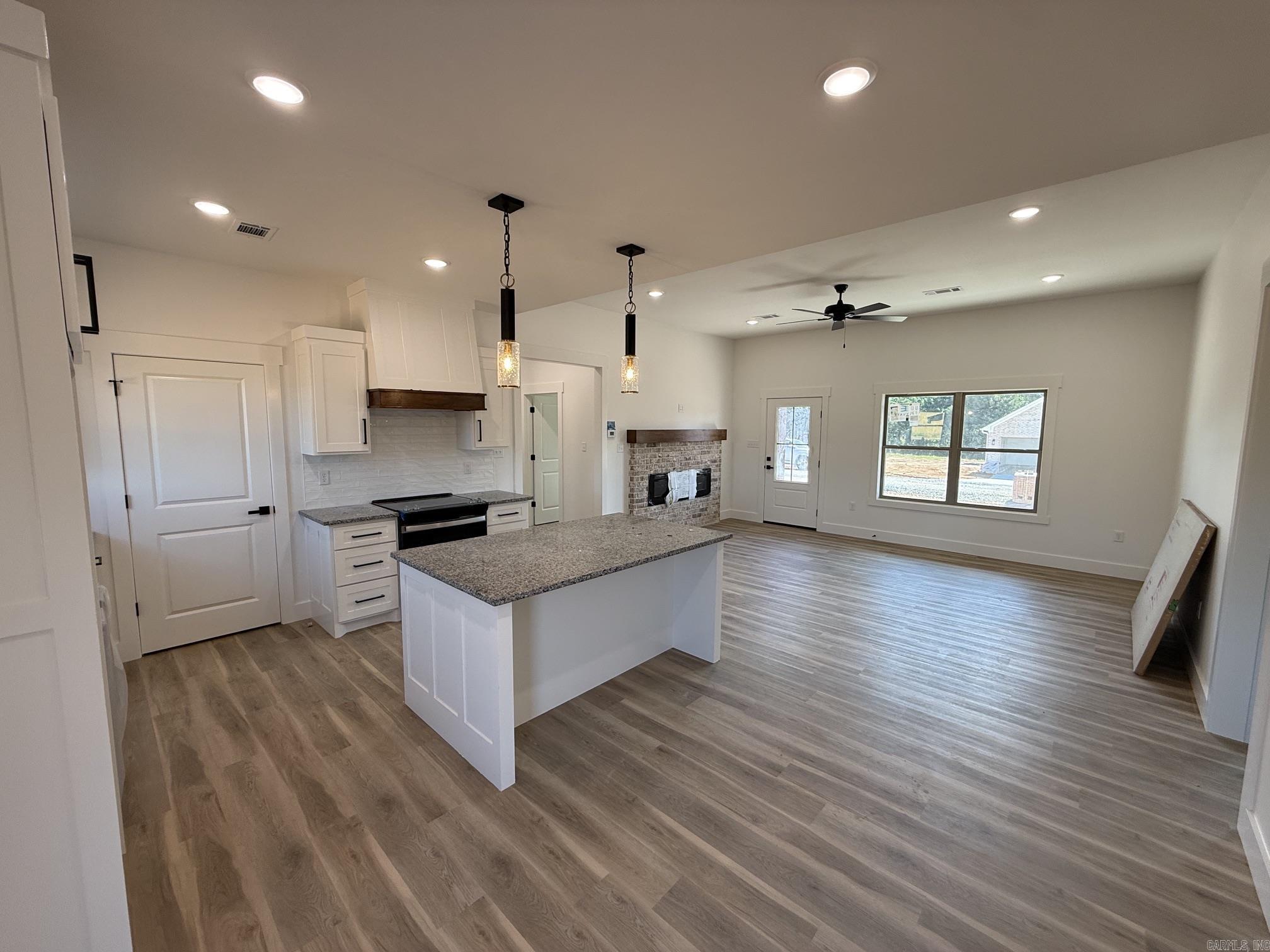 T.R. CREEKSIDE SUBDIVISION - Residential