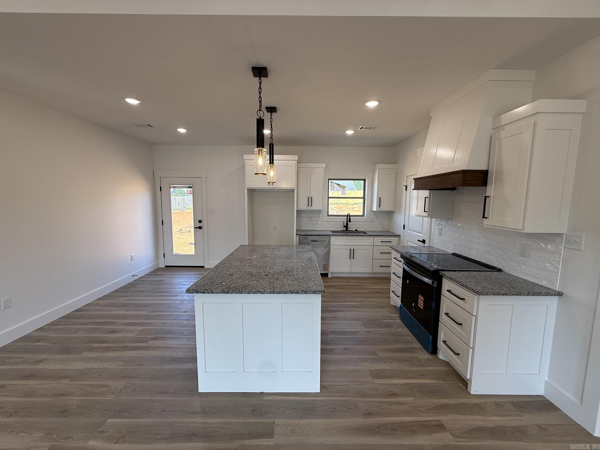 T.R. CREEKSIDE SUBDIVISION - Residential