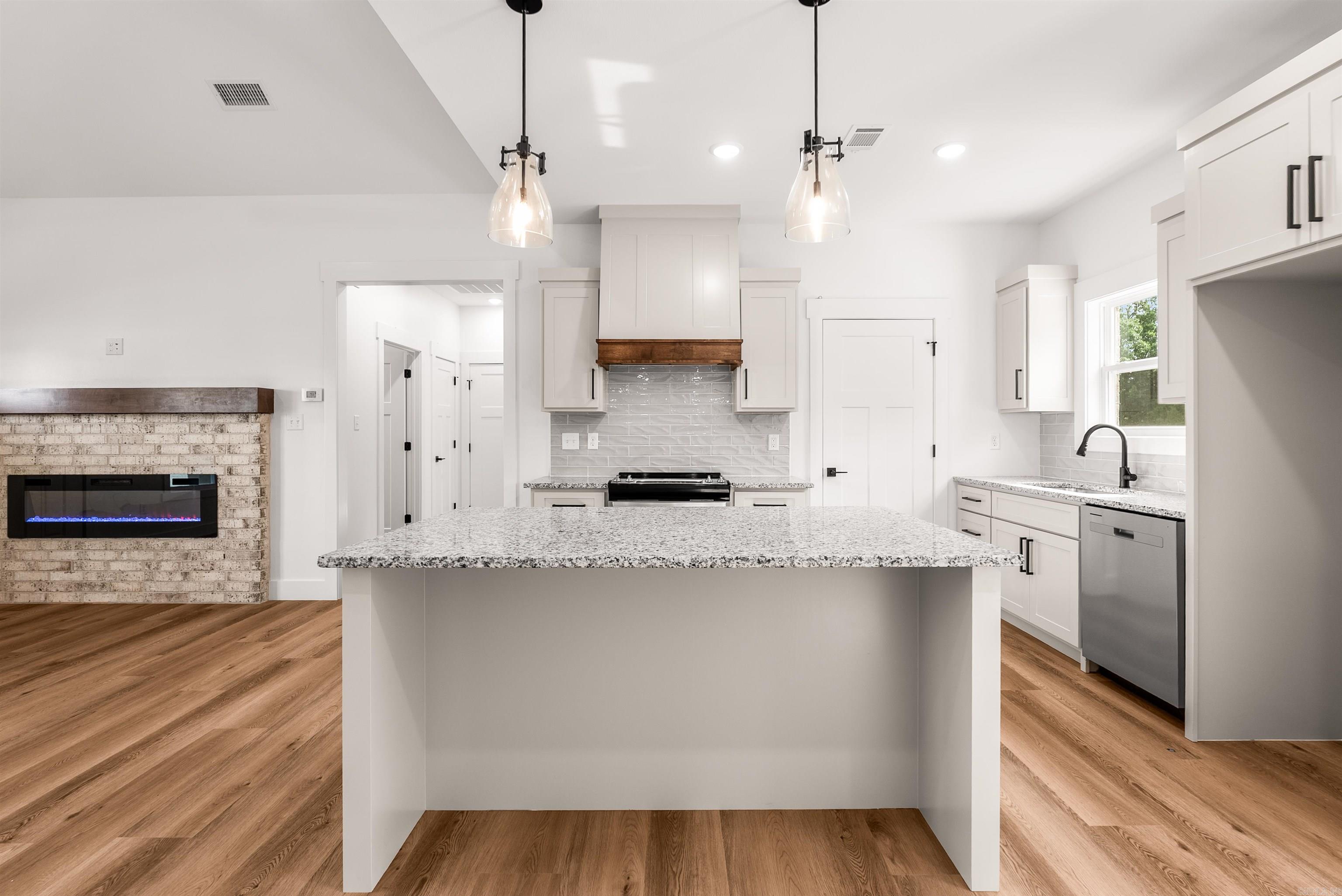 T.R. CREEKSIDE SUBDIVISION - Residential