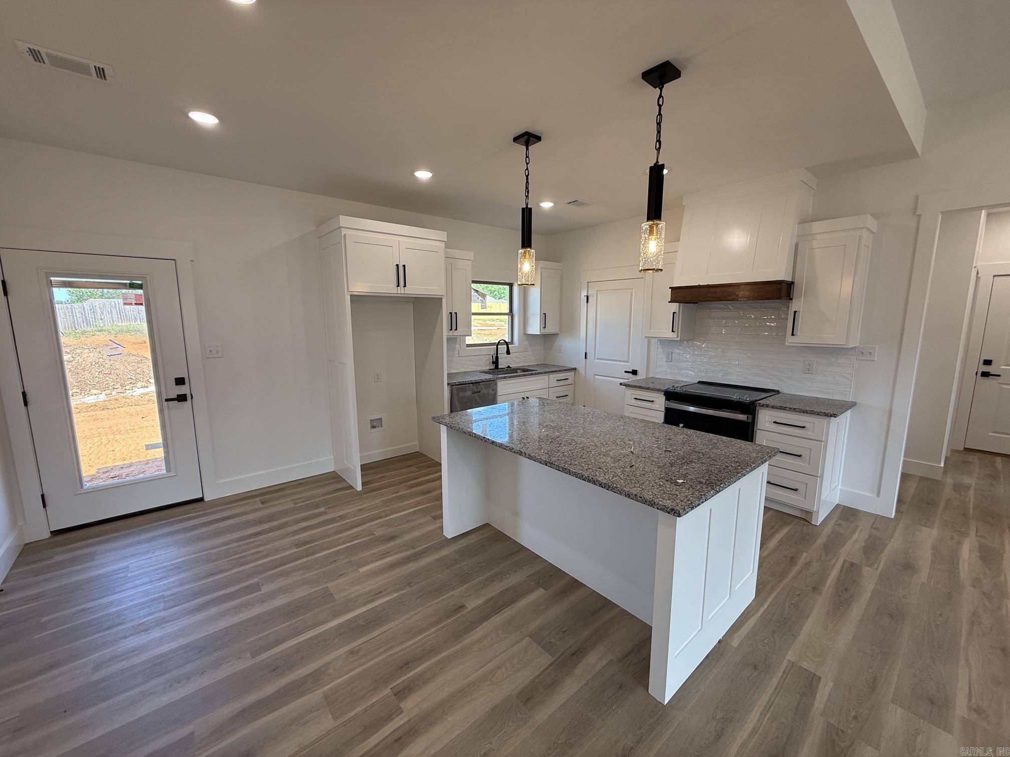 T.R. CREEKSIDE SUBDIVISION - Residential