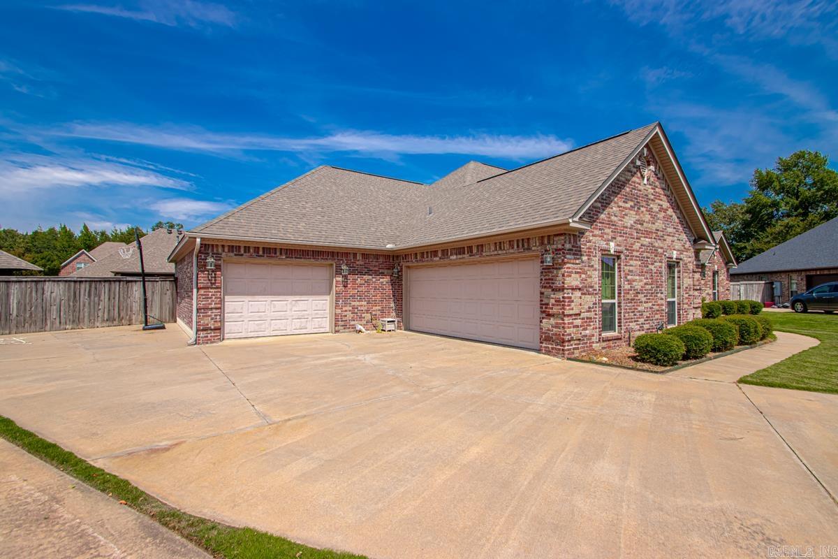 COUNTRY CLUB OF AR-QUARTERS ADDN - Residential