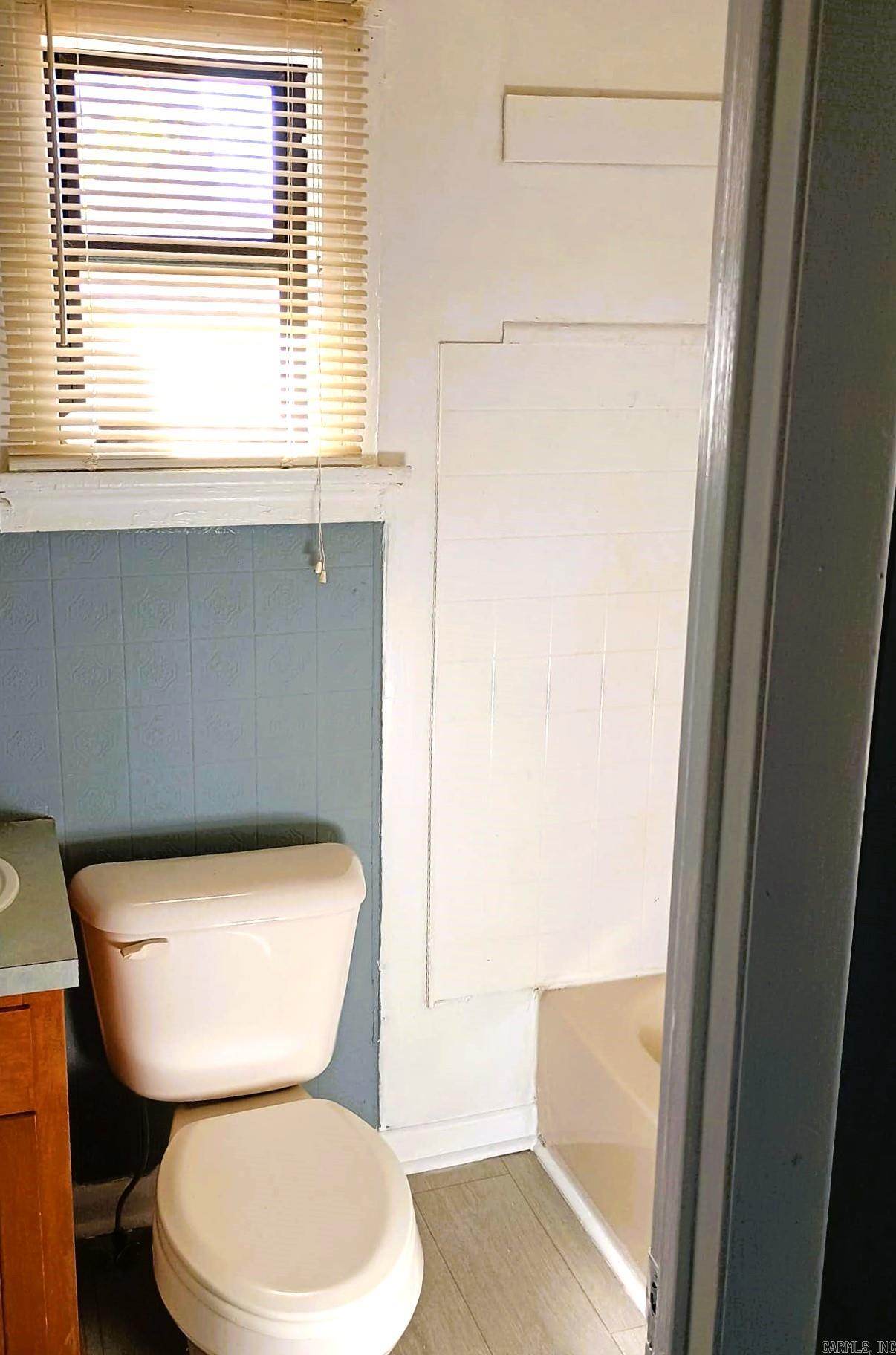 Weldon E Wrights - Residential Lease