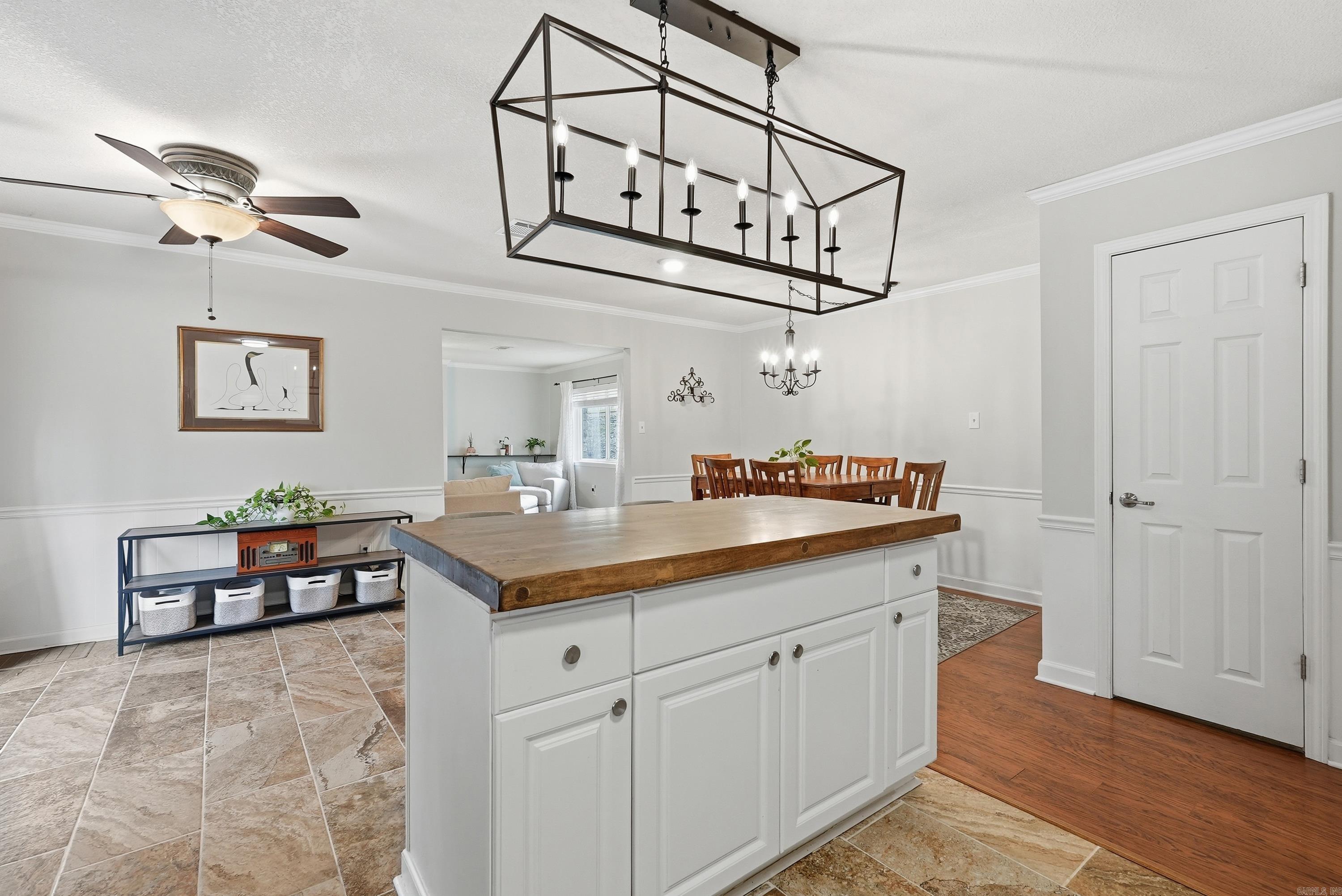 SPRING VALLEY MANOR - Residential