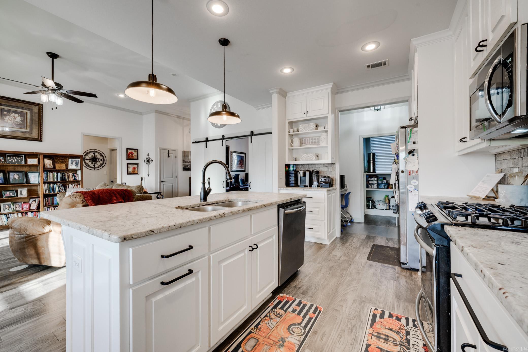 SALEM WOODS - Residential