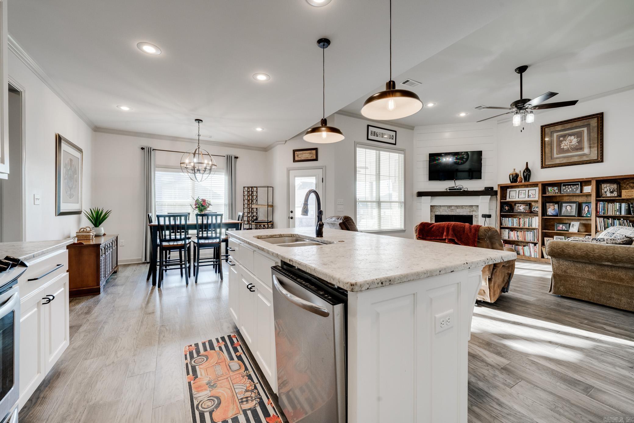 SALEM WOODS - Residential