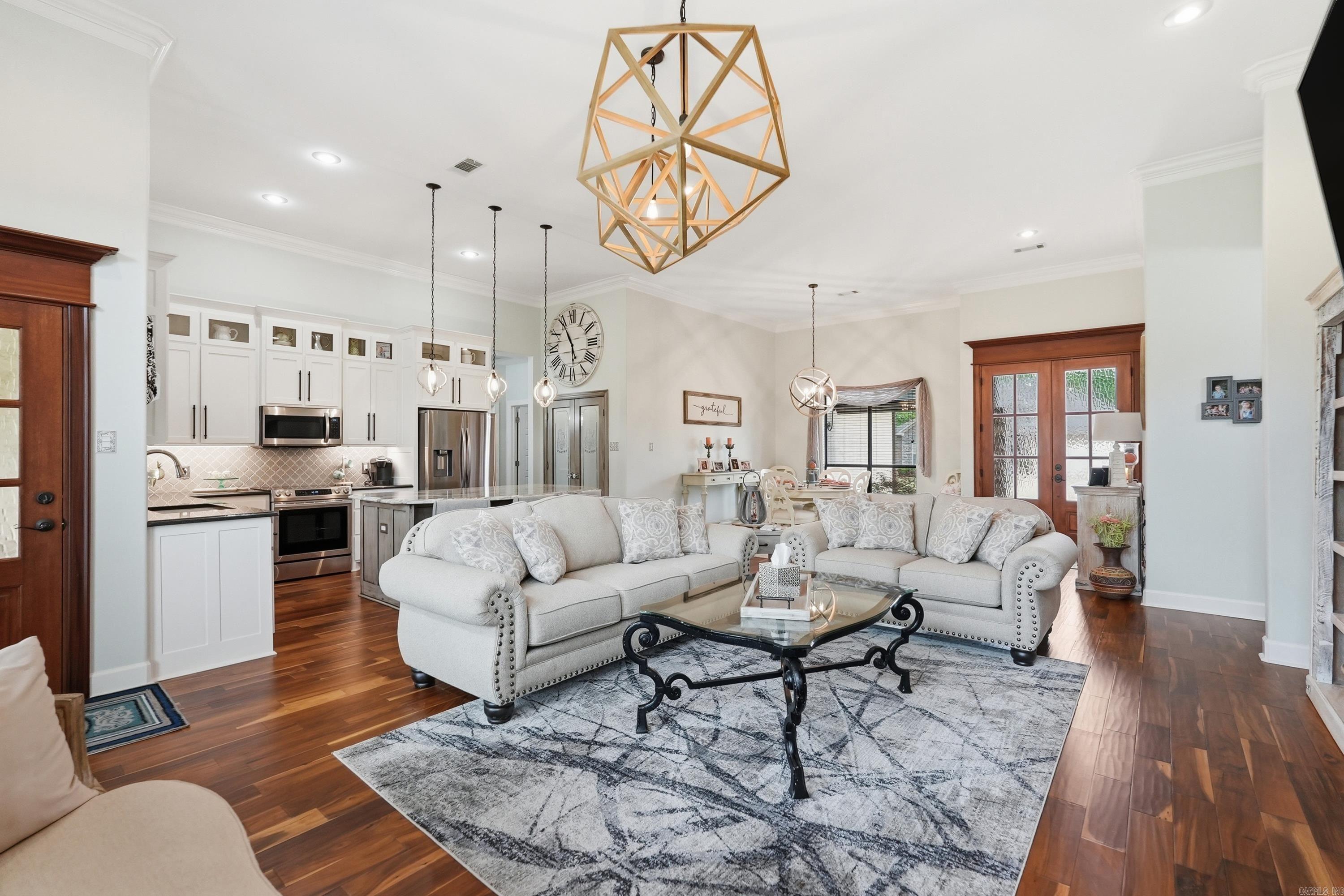 CHAPEL CREEK - Residential